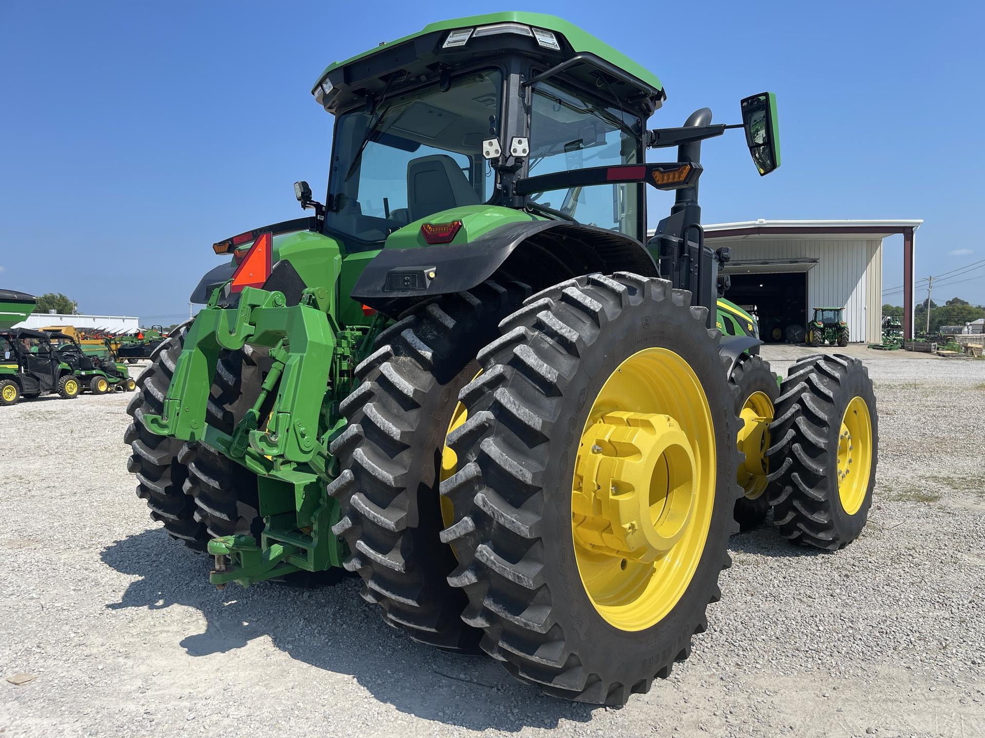 2023 John Deere 8R 310