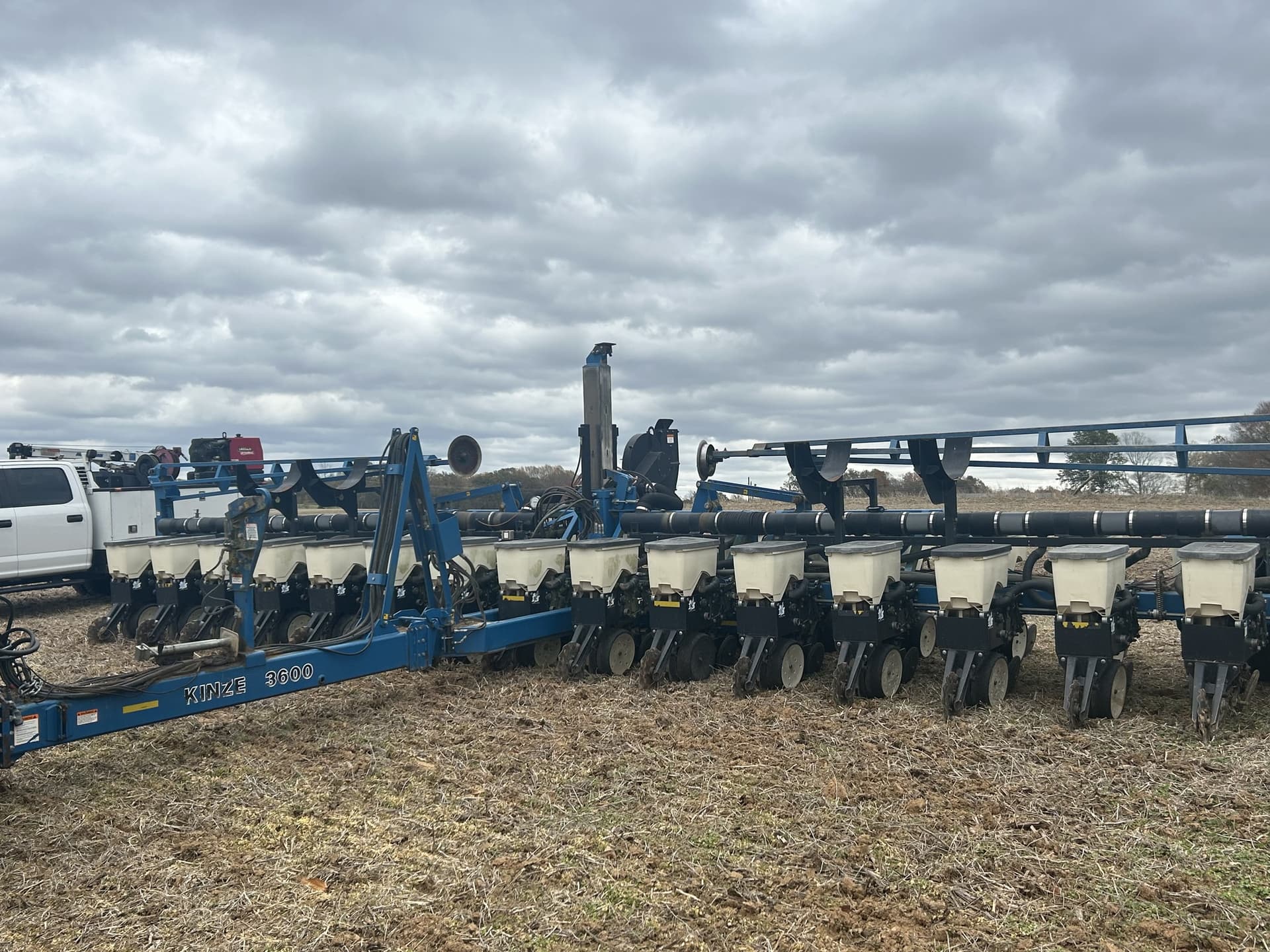 2009 Kinze 3600