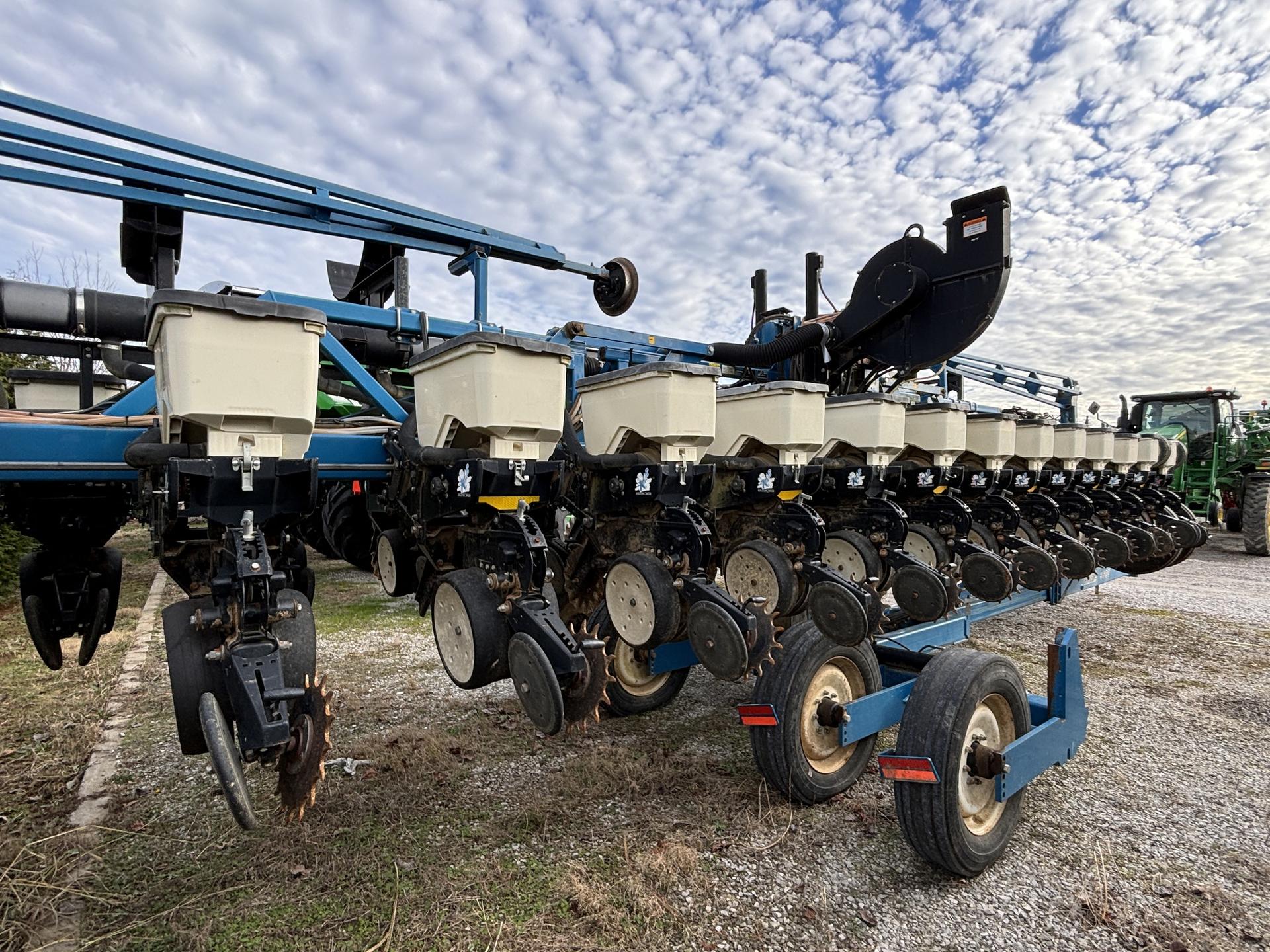 2009 Kinze 3600 Image