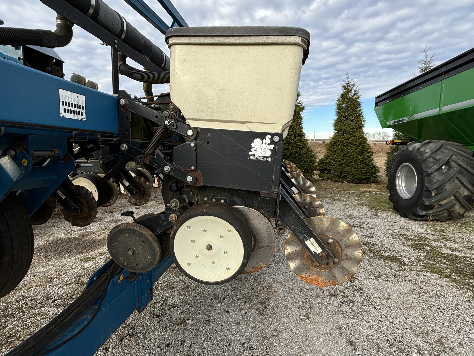 2009 Kinze 3600 Image