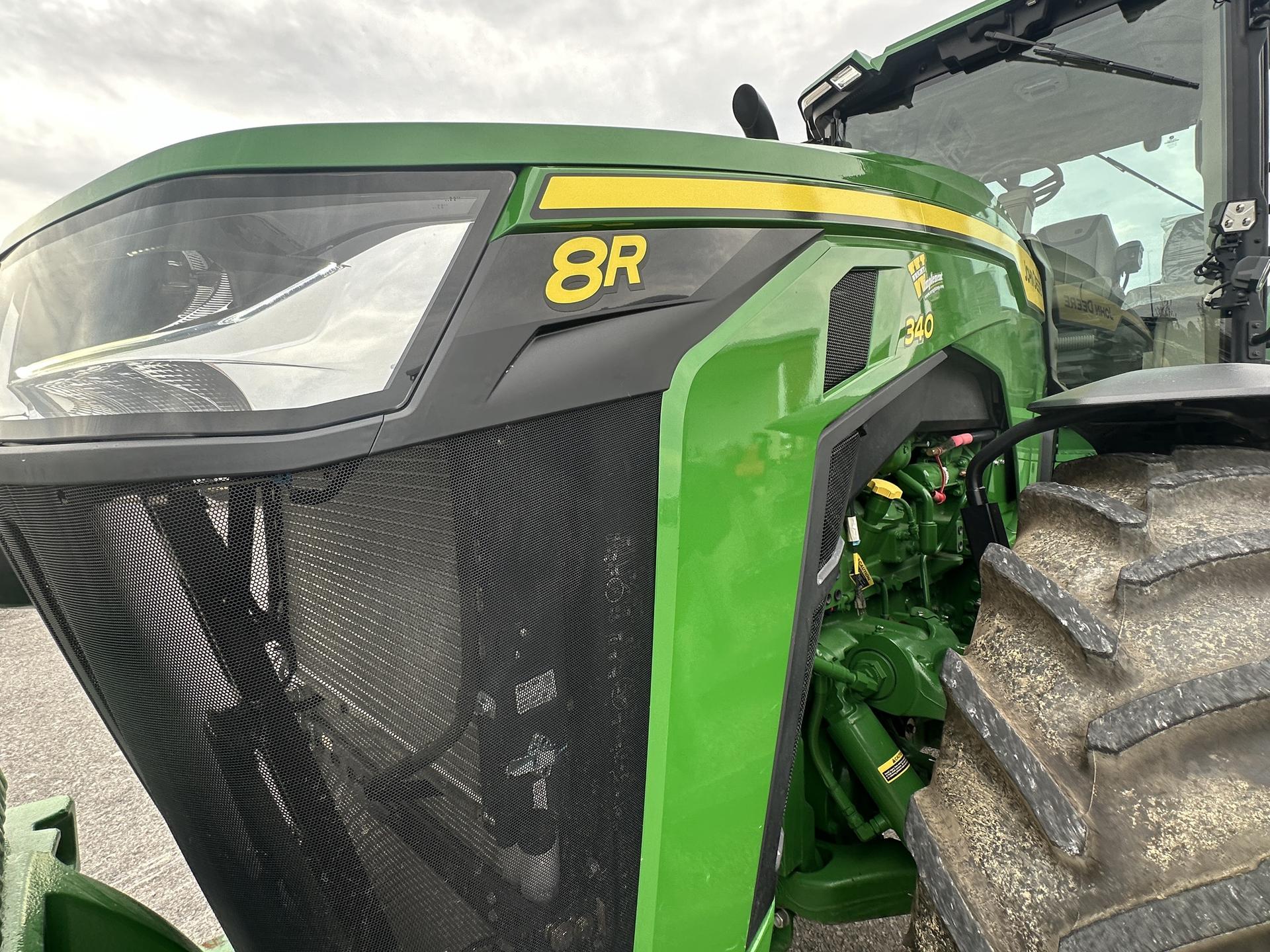 2023 John Deere 8R 340