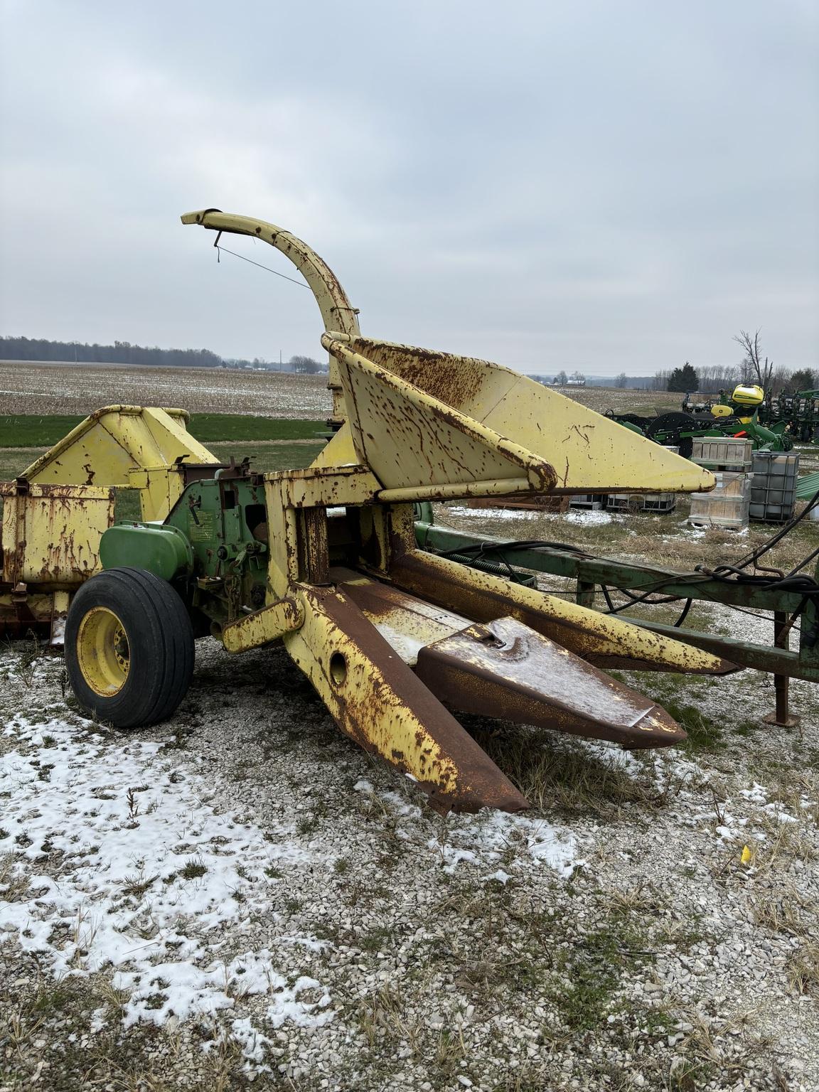 1987 John Deere 3800