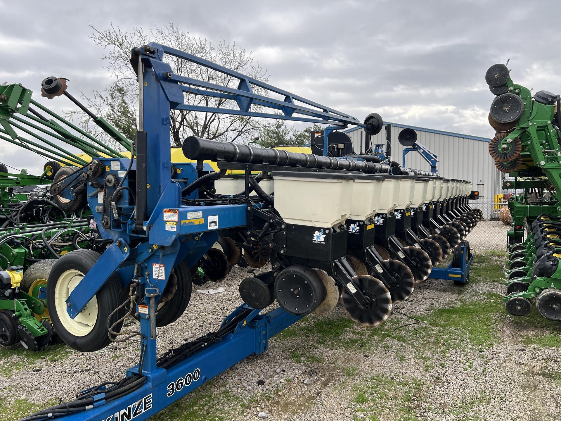 Kinze 3600 Image