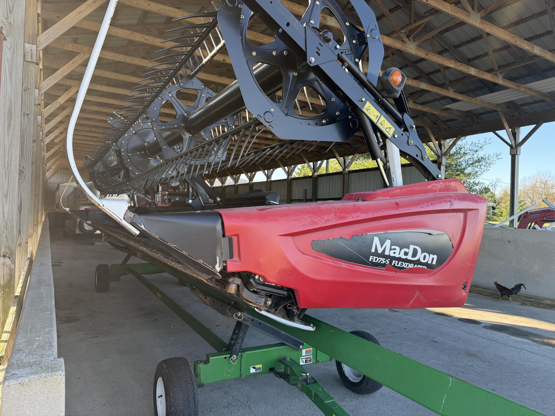 2014 MacDon FD75-30 Image