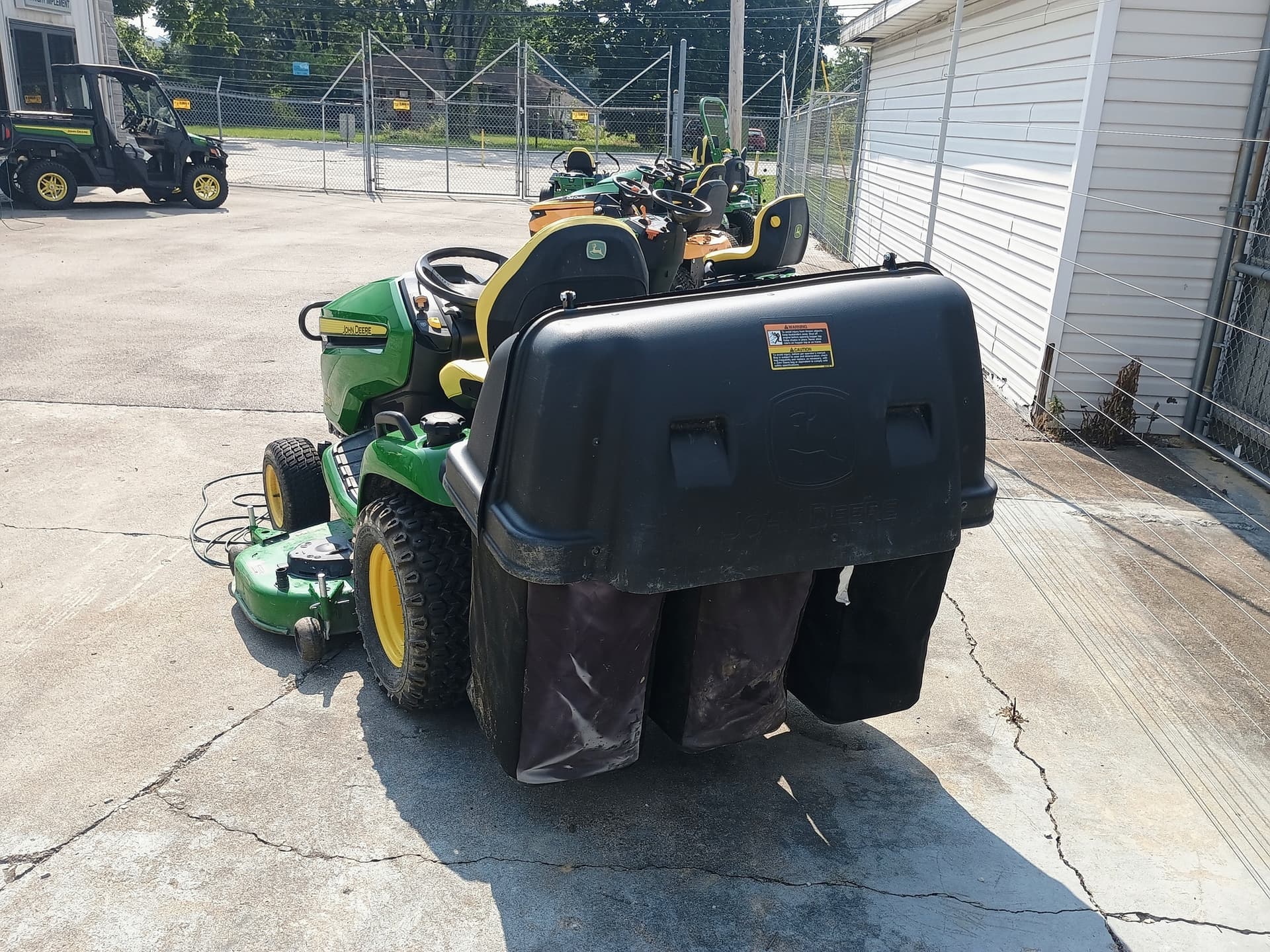 2023 John Deere X590 Image