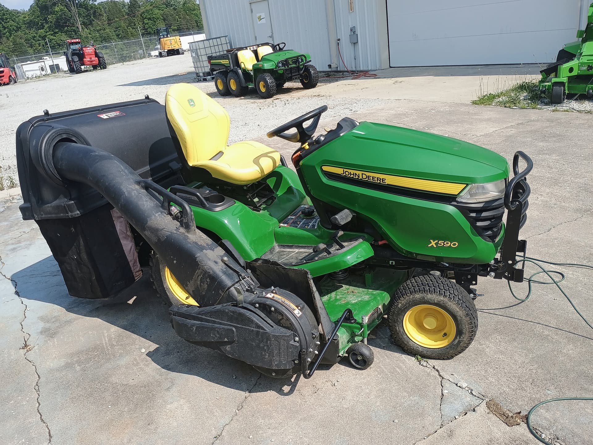 2023 John Deere X590 Image