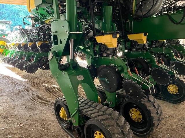 2023 John Deere 1775NT