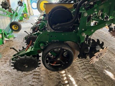 2023 John Deere 1775NT