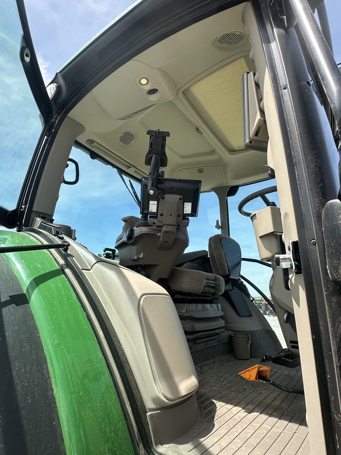 2024 John Deere 6R 145 Image