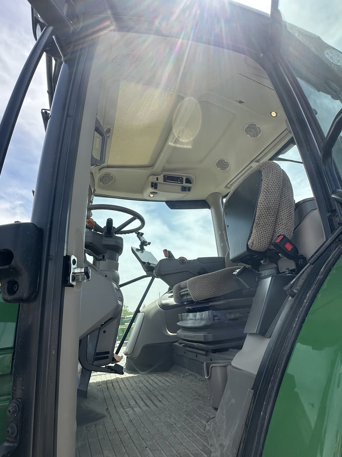 2024 John Deere 6R 145 Image