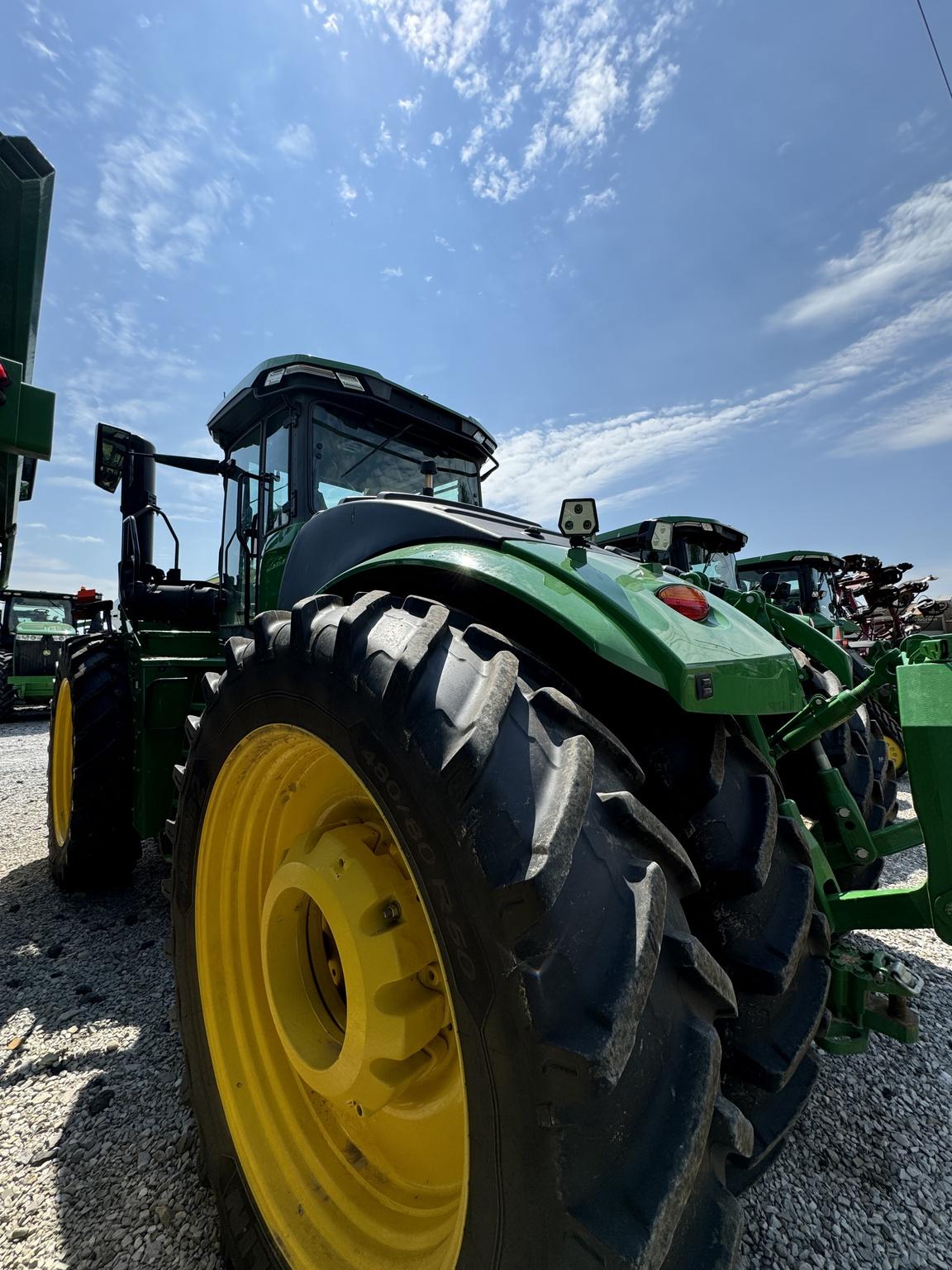 2023 John Deere 9R 390