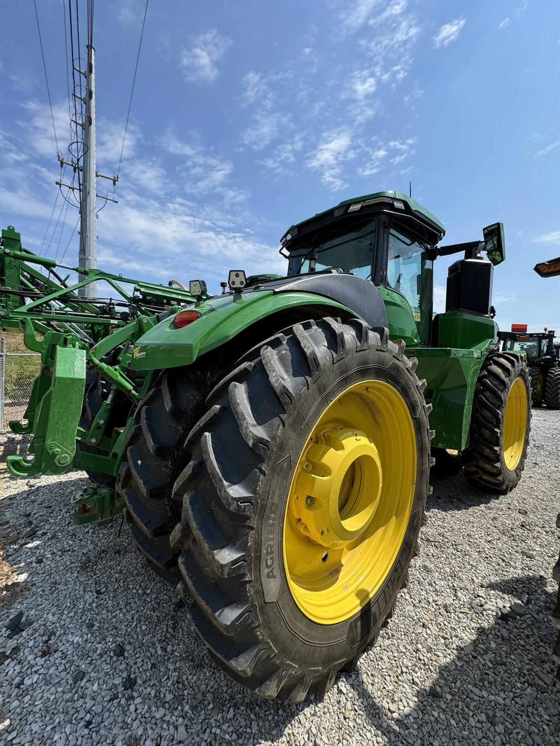 2023 John Deere 9R 390