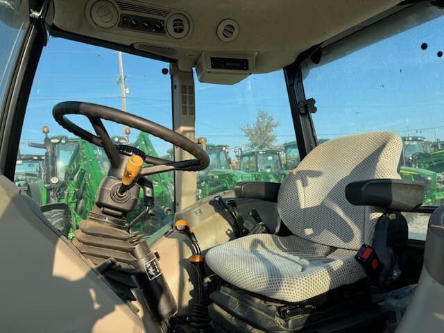 2017 John Deere 5075E