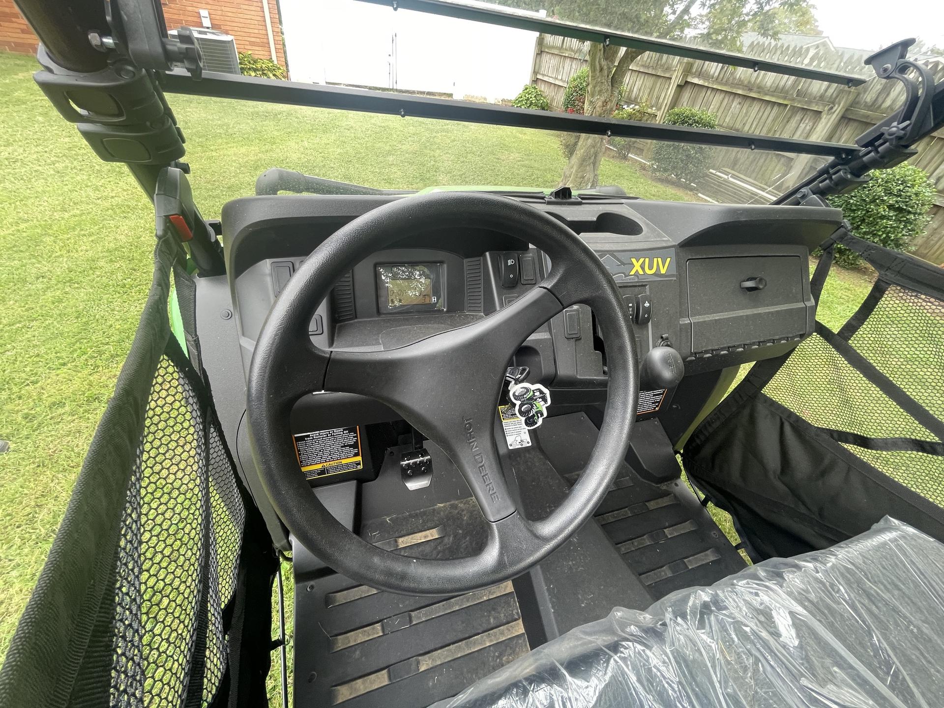 2023 John Deere XUV 560E