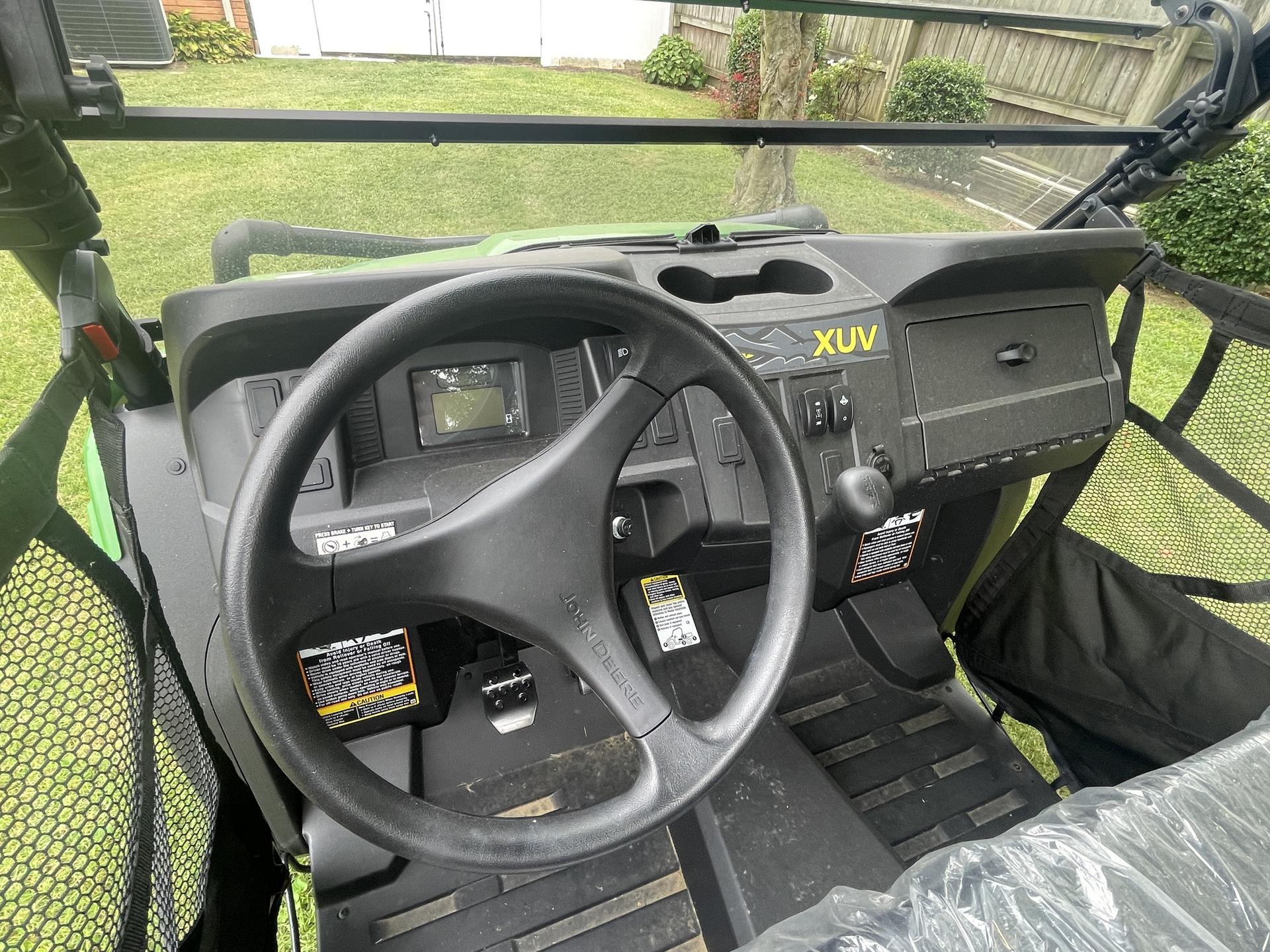 2023 John Deere XUV 560E