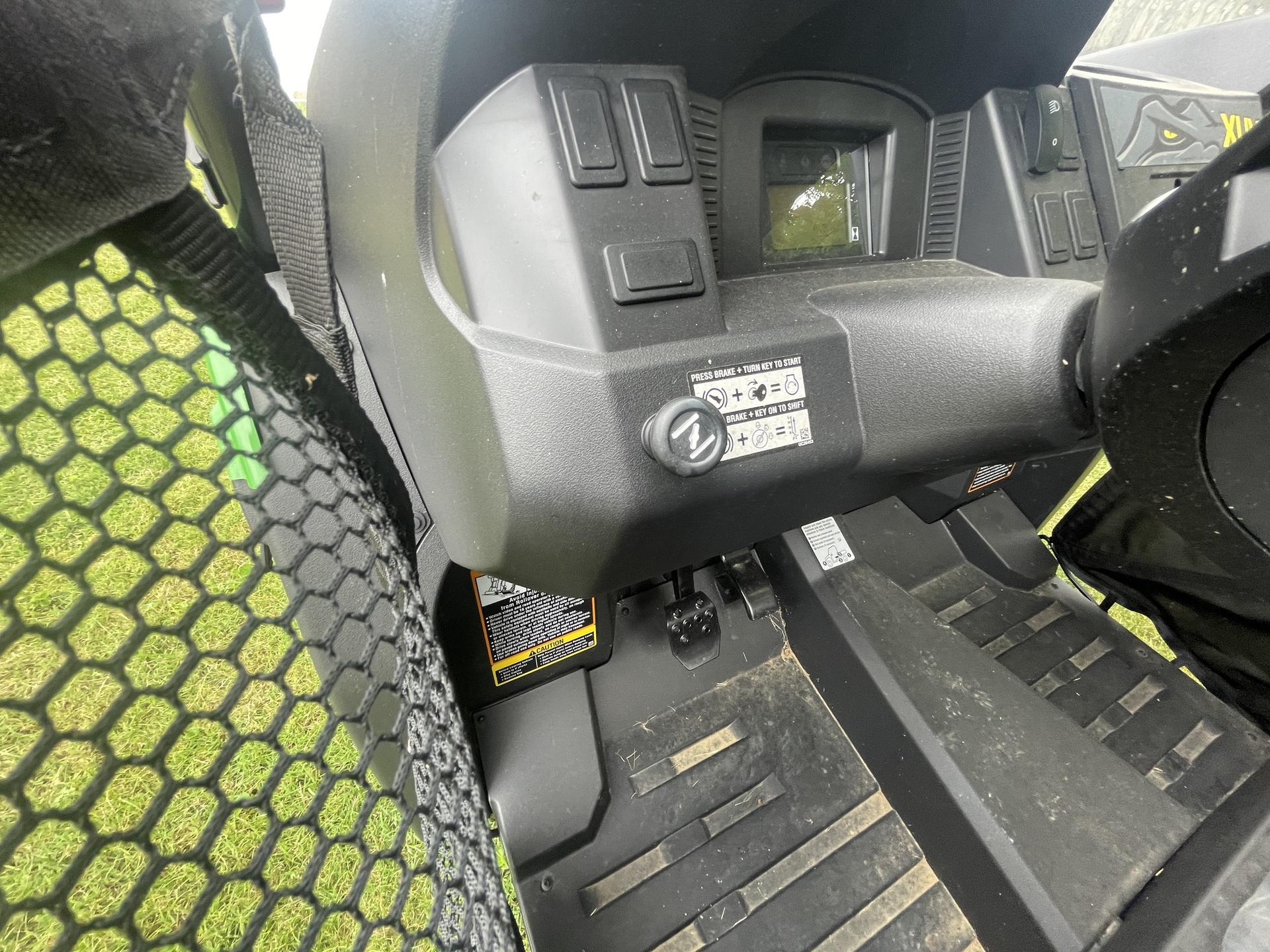 2023 John Deere XUV 560E