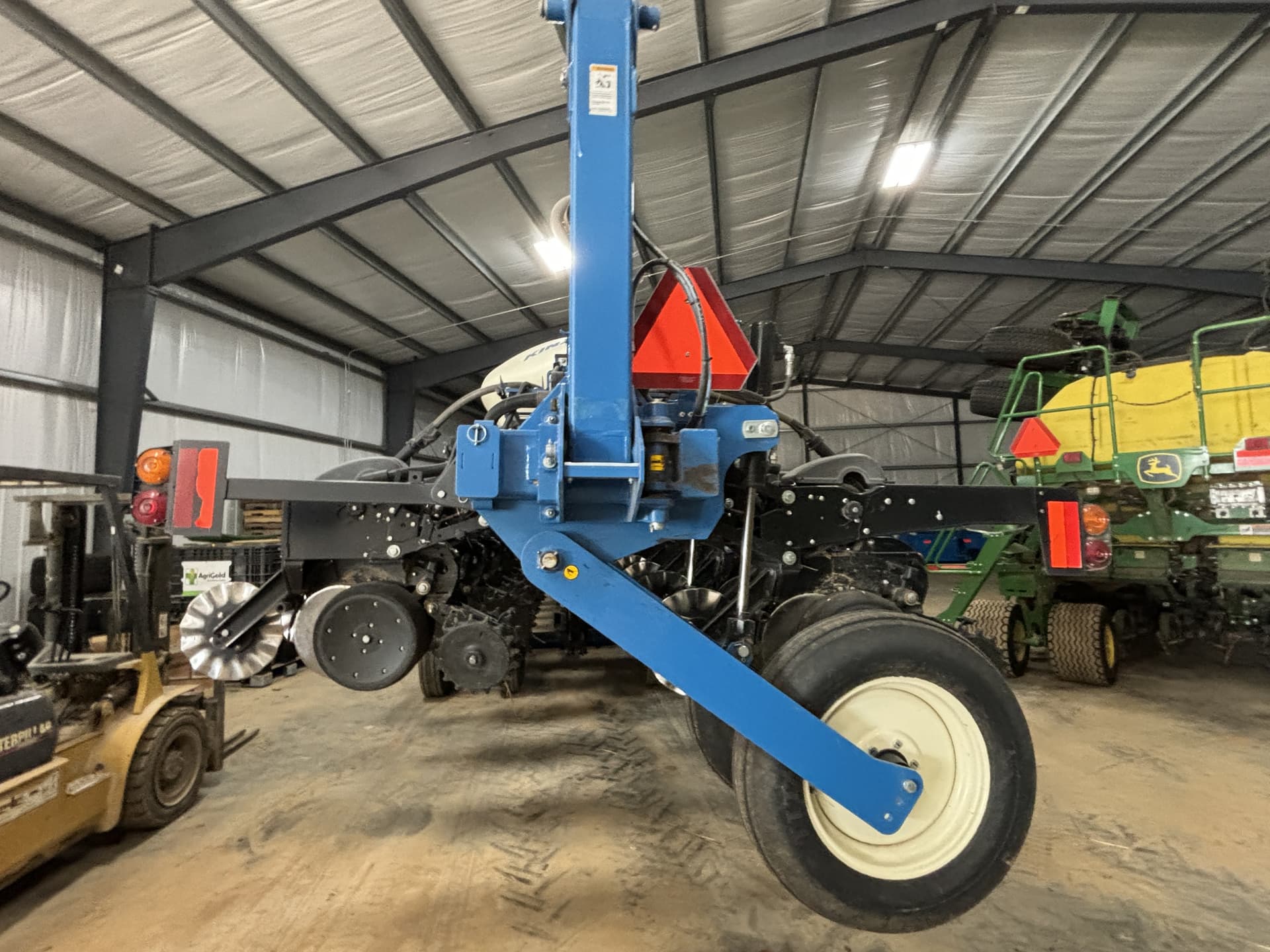 2023 Kinze 3665