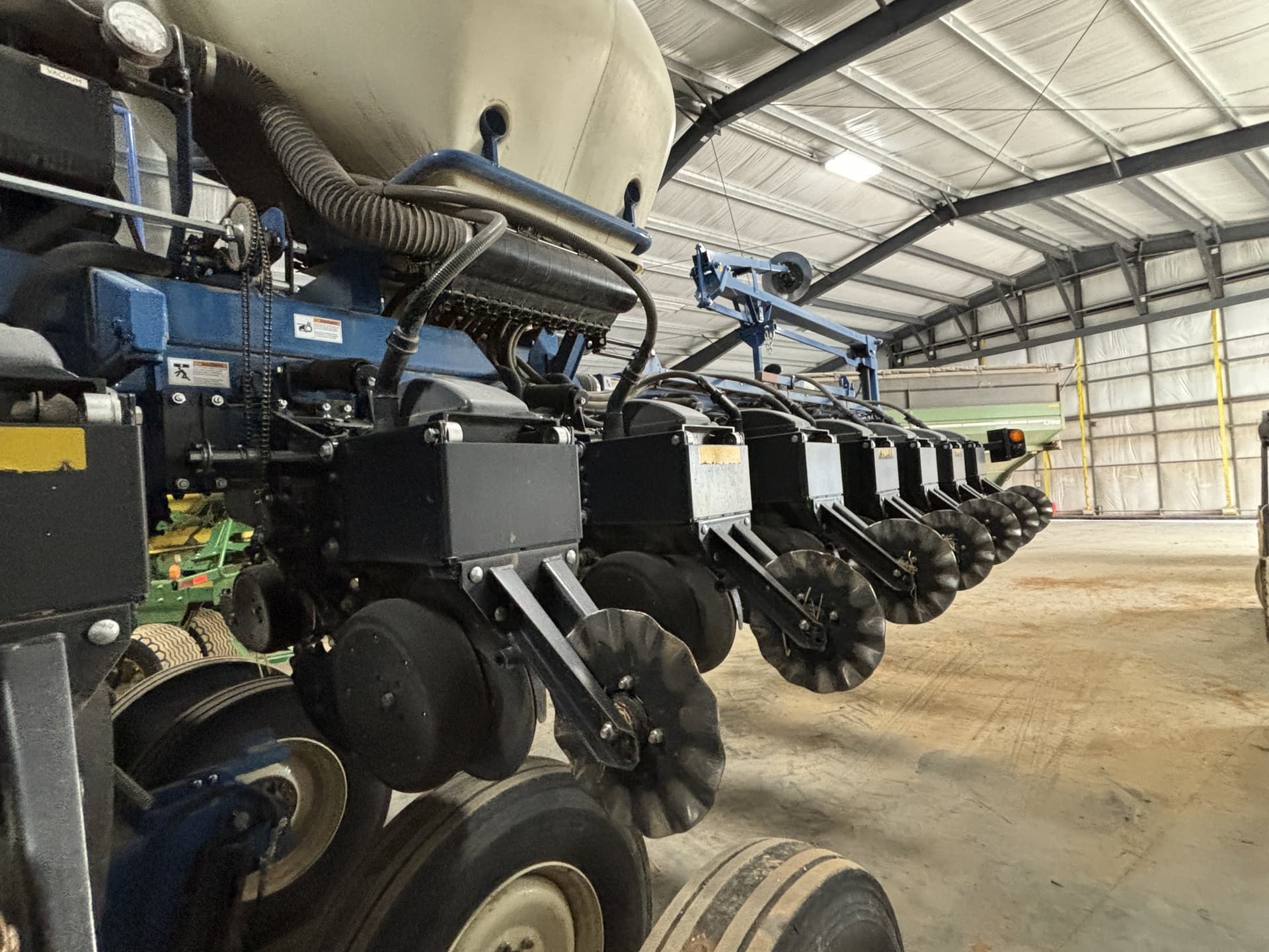 2023 Kinze 3665