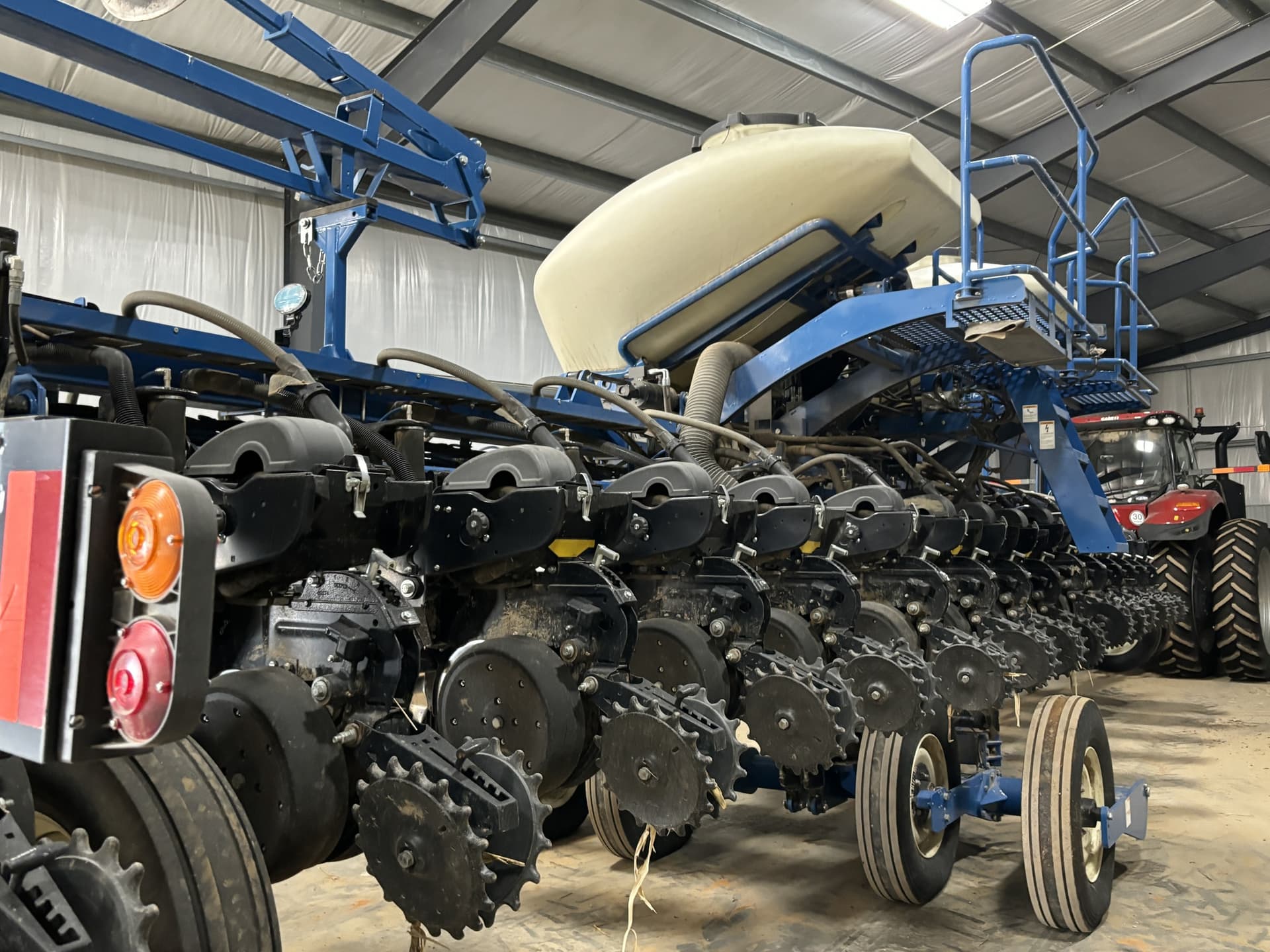 2023 Kinze 3665