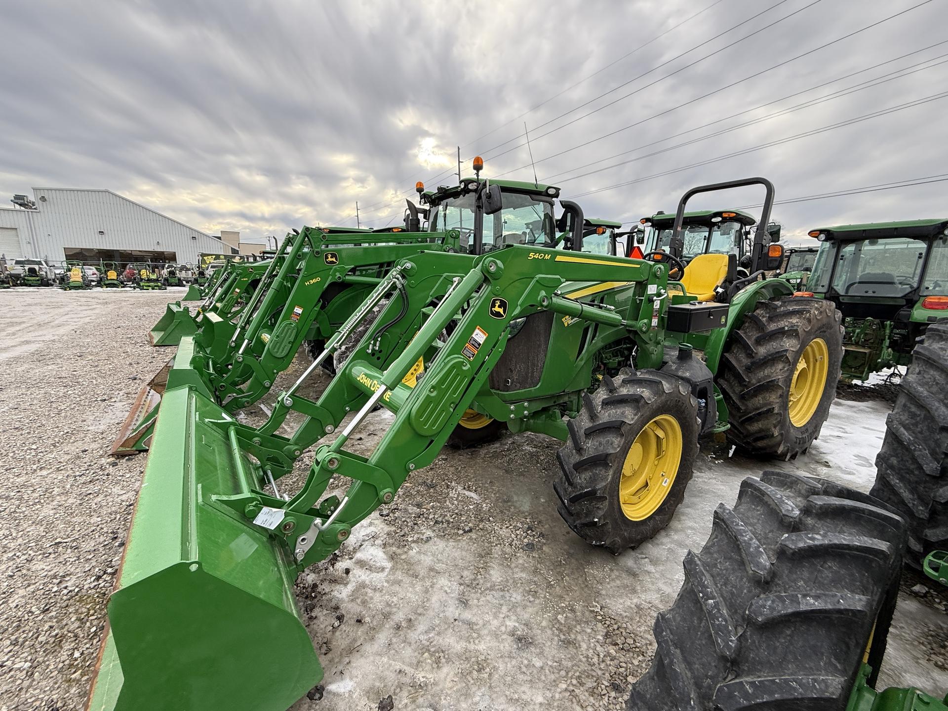 2023 John Deere 5105M Image