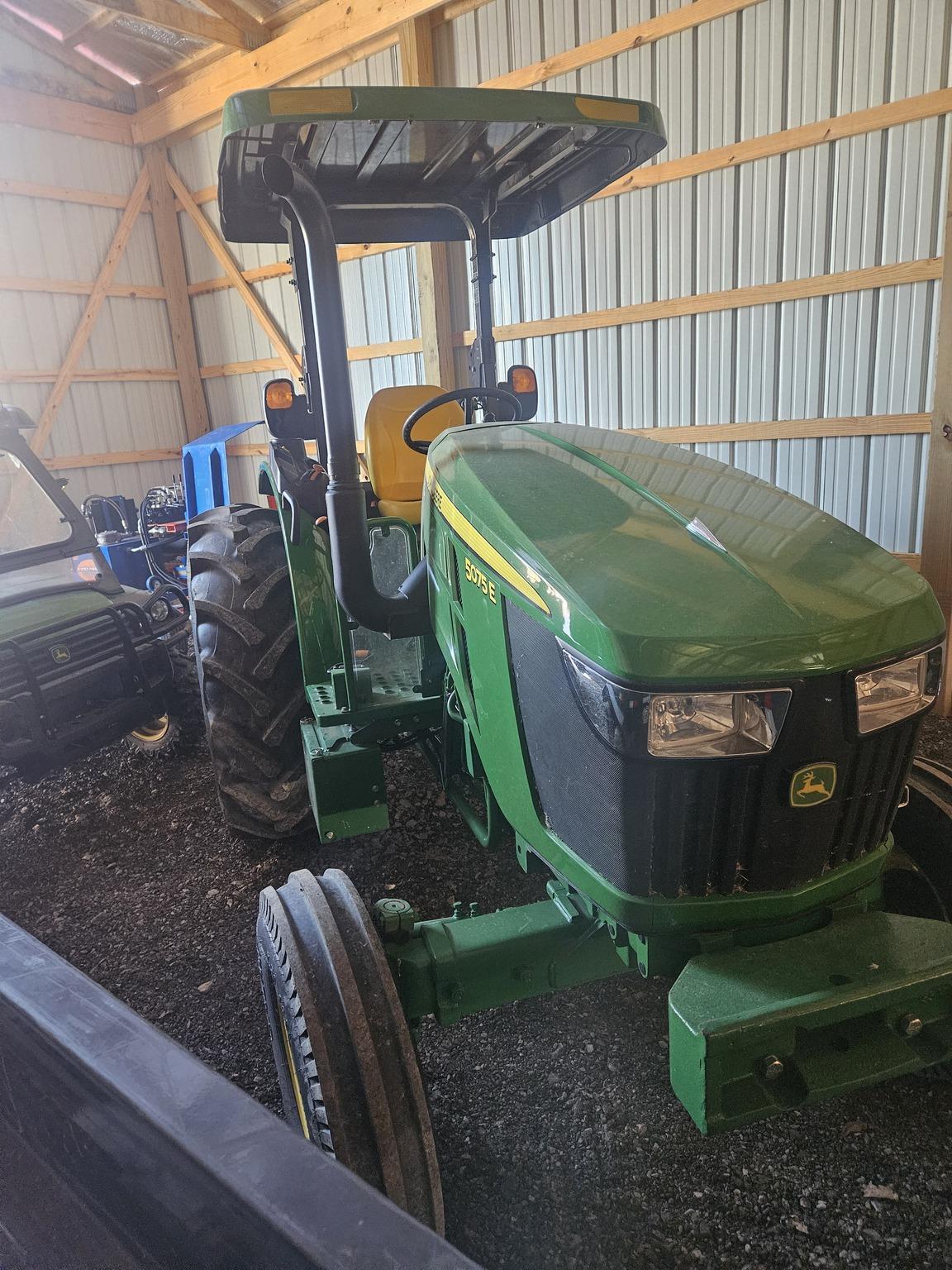 2022 John Deere 5075E Image