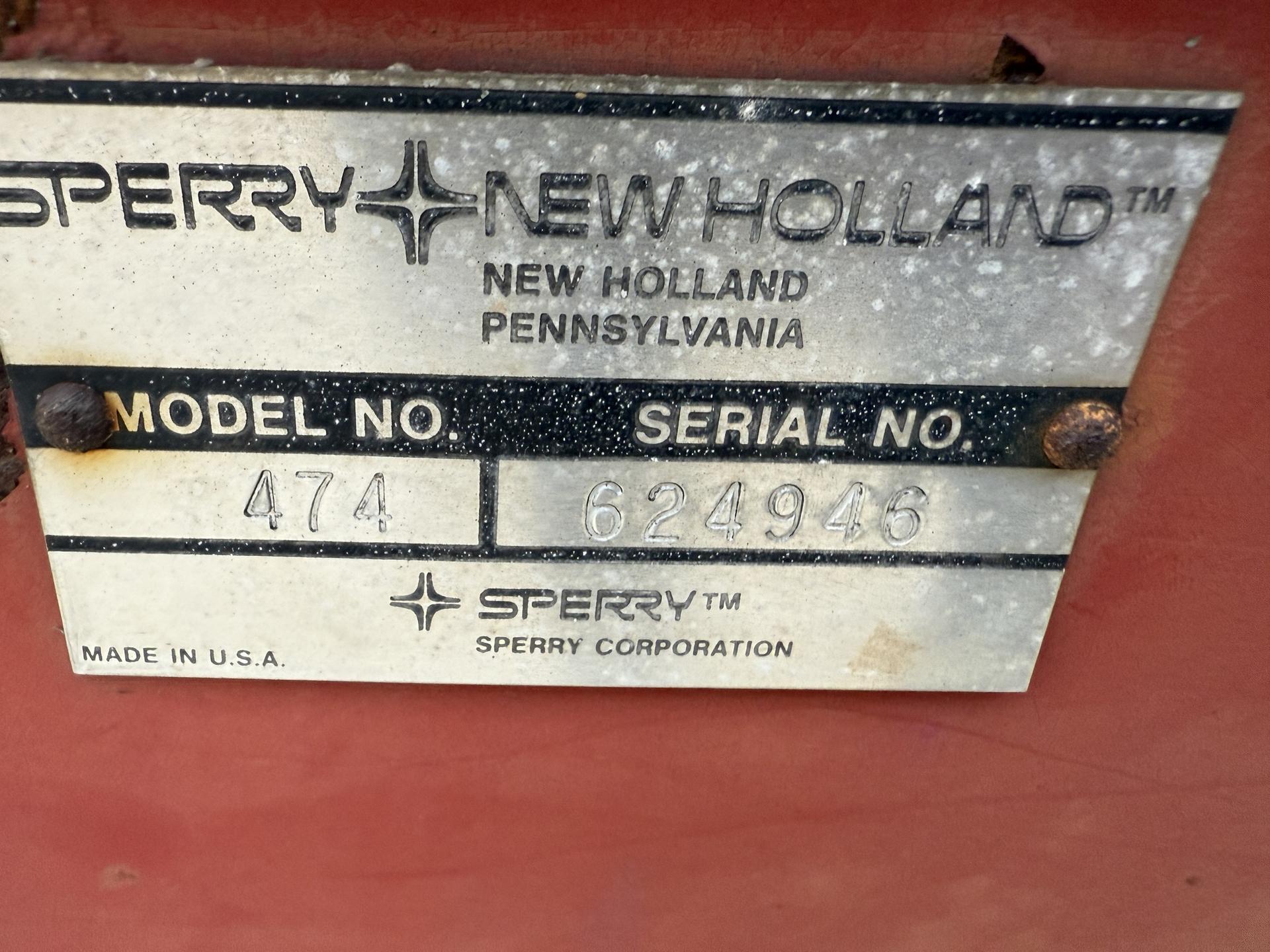 1980 New Holland 474 Image