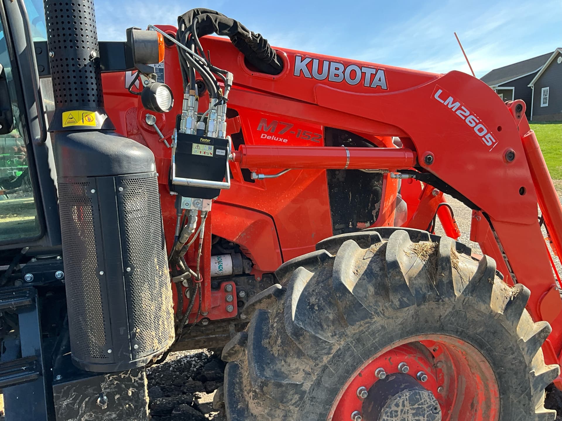 2021 Kubota M7-152 Image