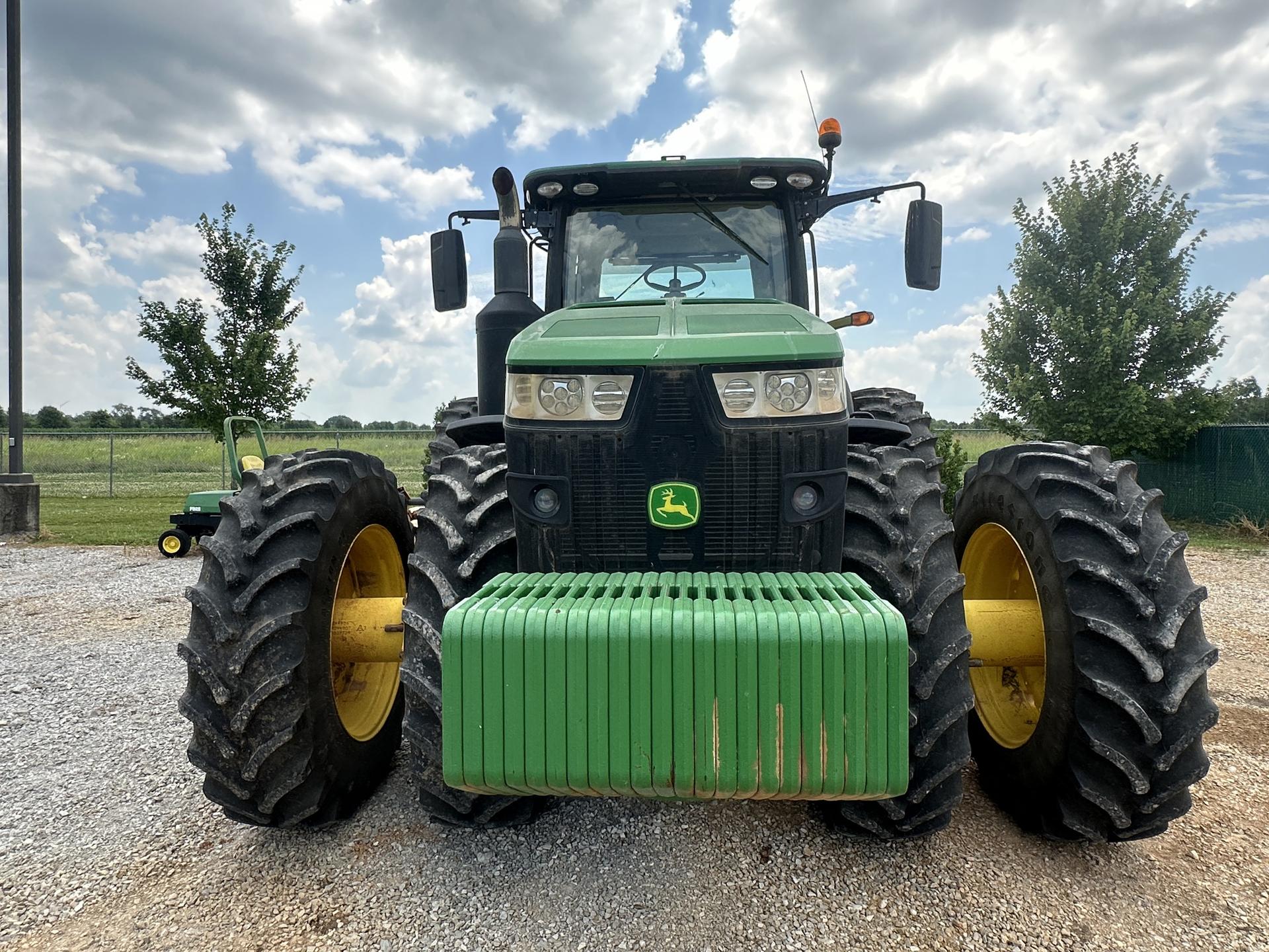 2018 John Deere 8320R