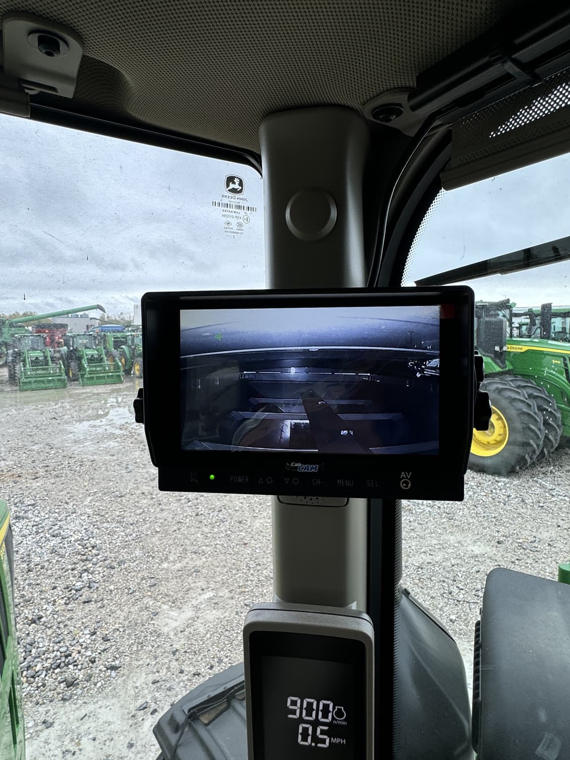 2023 John Deere 800R Image