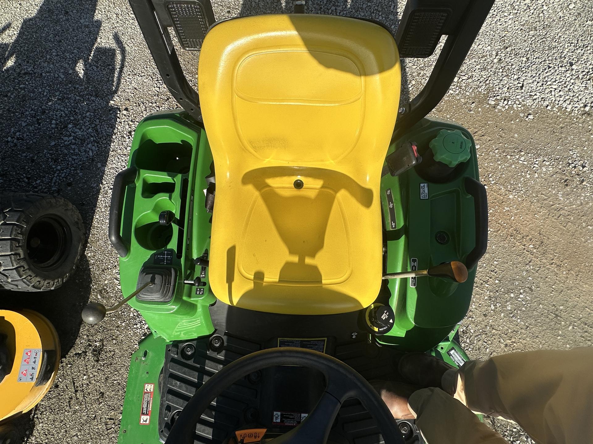 2015 John Deere 1023E Image