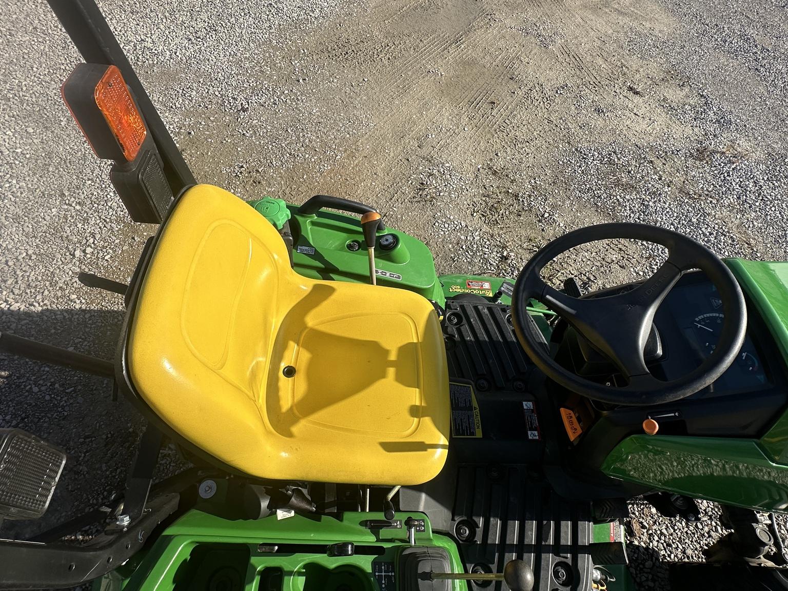 2015 John Deere 1023E Image