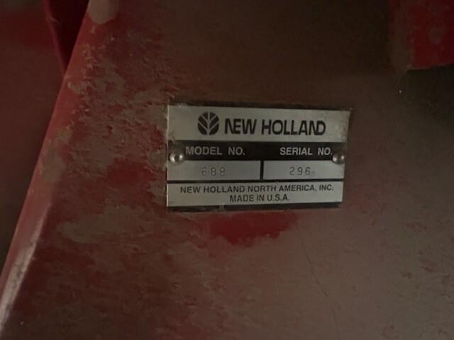 2001 New Holland 688 Image