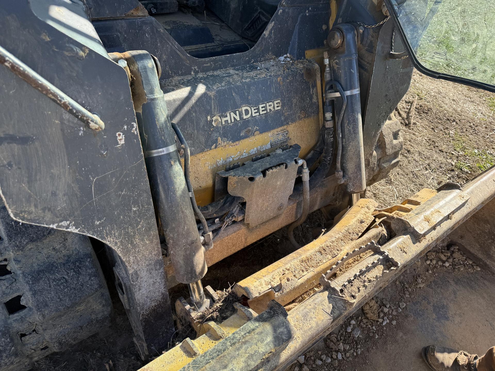 2018 John Deere 317G Image