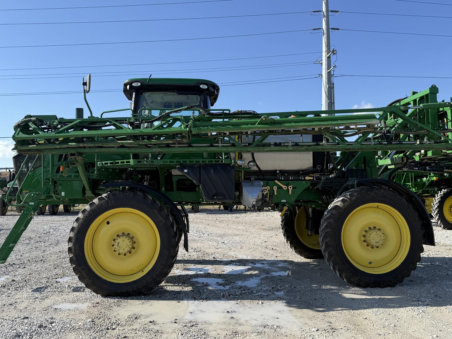 2015 John Deere R4030 Image