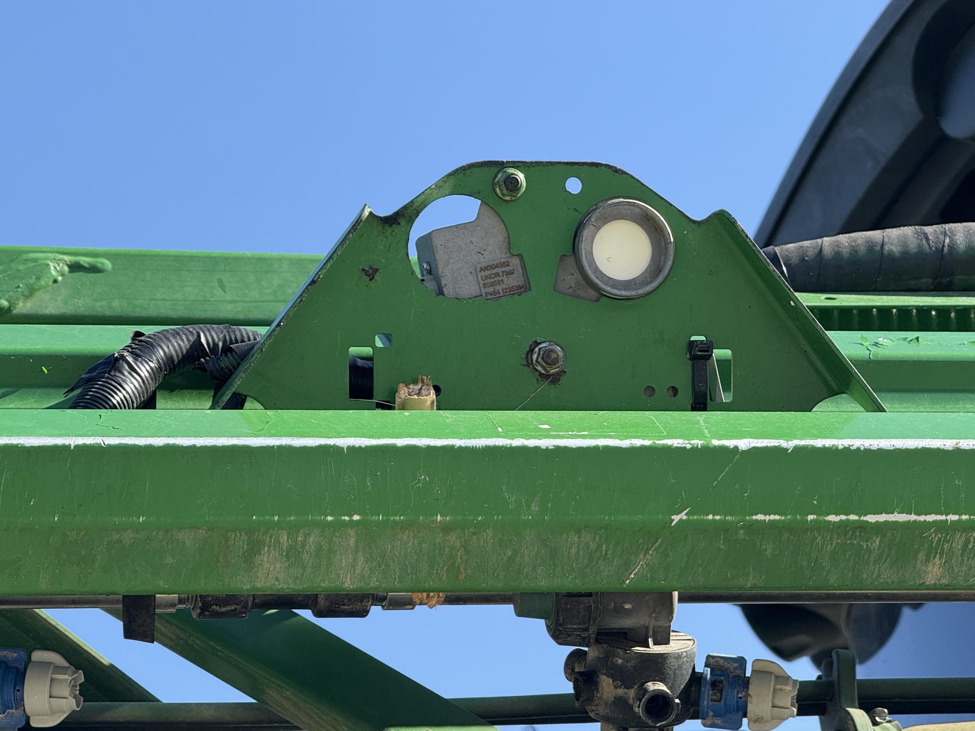 2015 John Deere R4030 Image