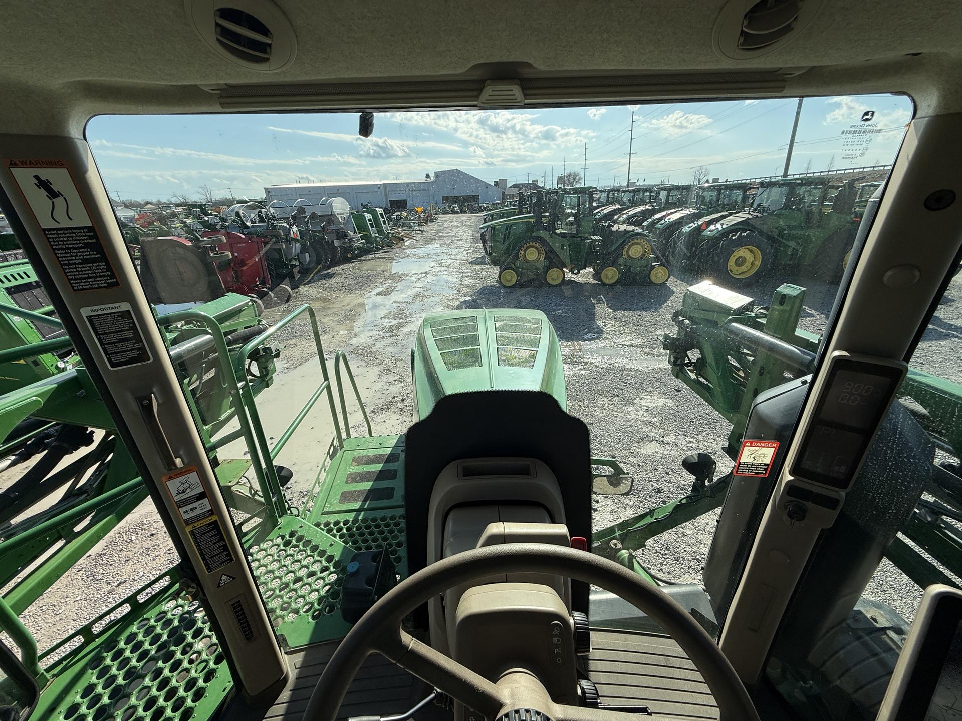 2015 John Deere R4030 Image