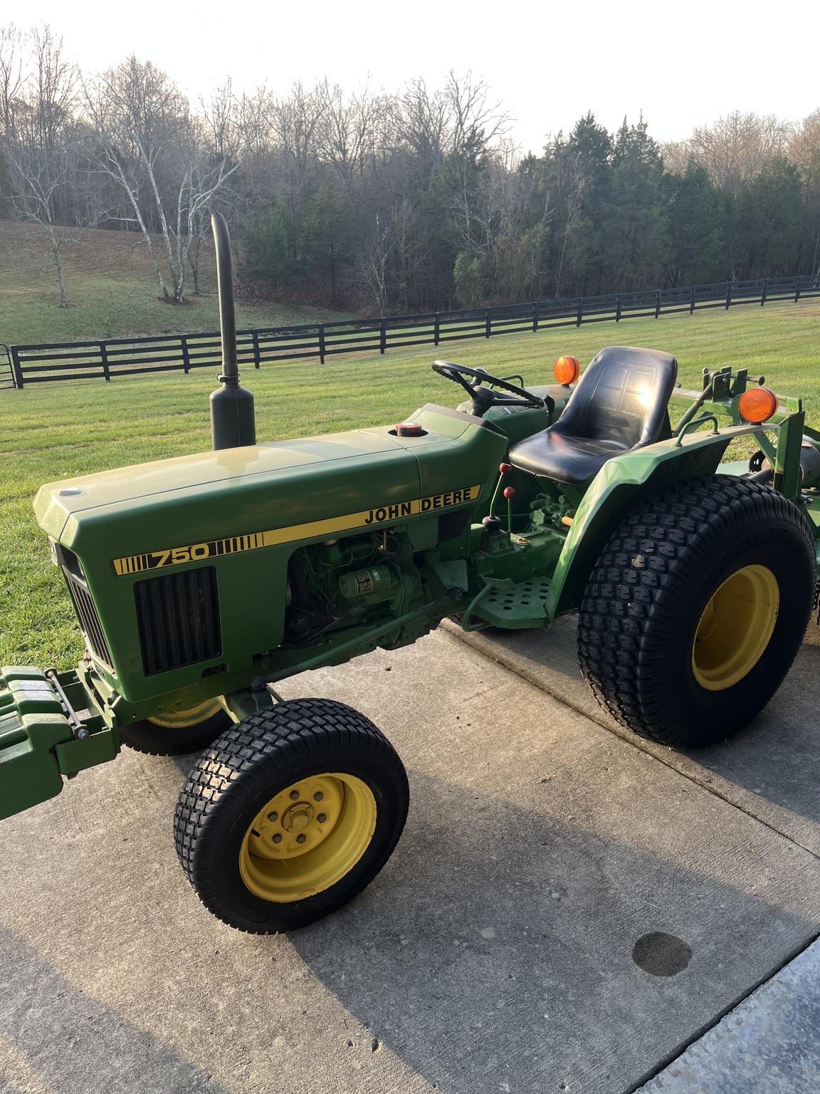 1983 John Deere 750 Image