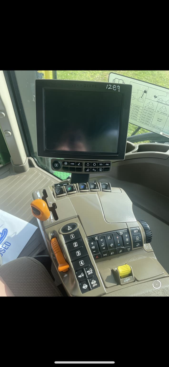 2020 John Deere 8RX 370 Image