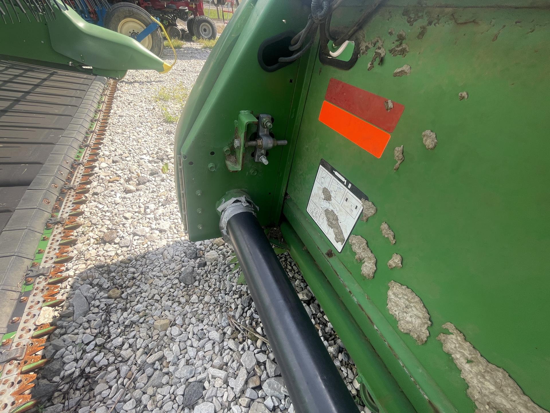 2006 John Deere 630F