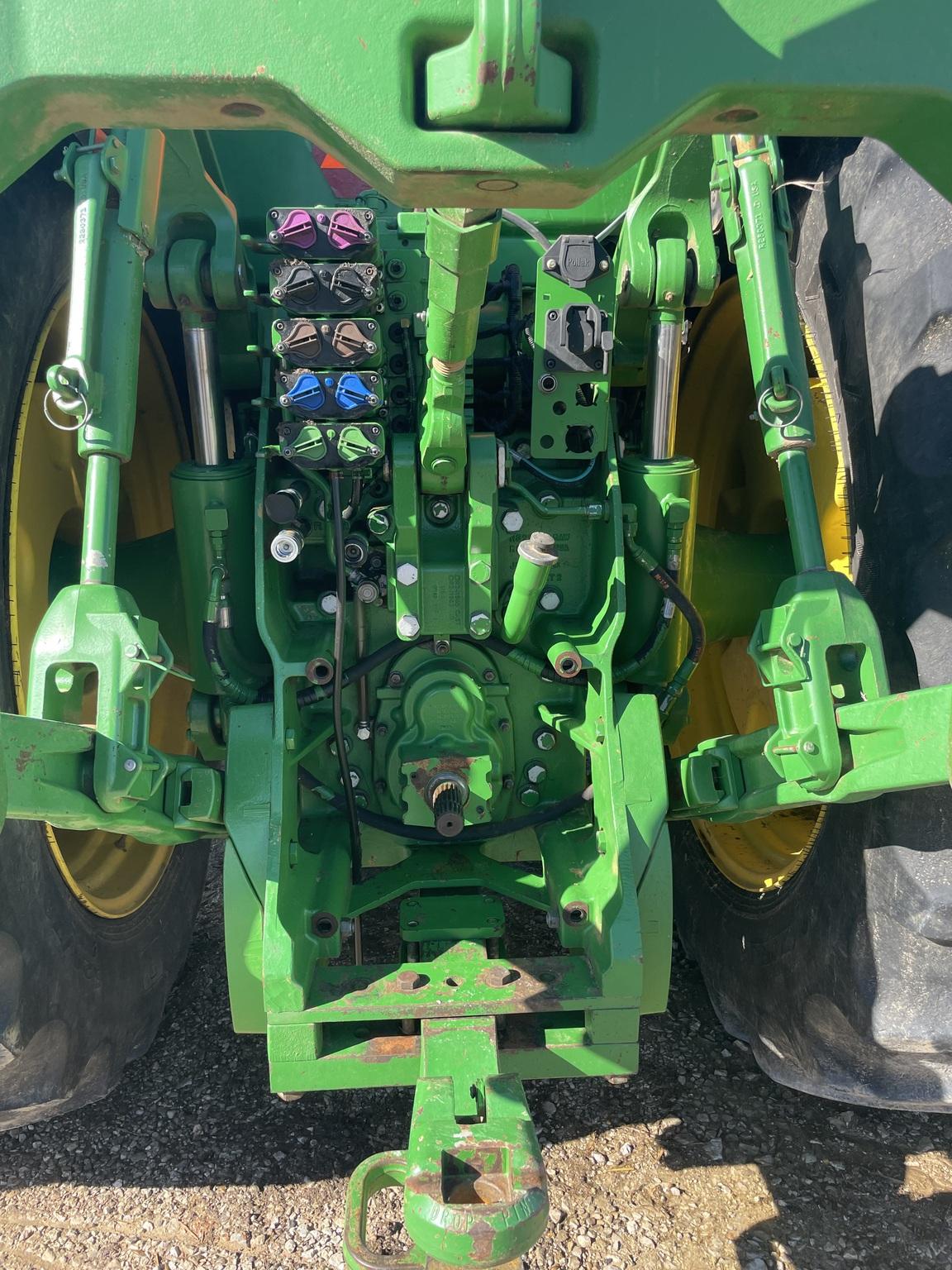 2014 John Deere 8335R Image