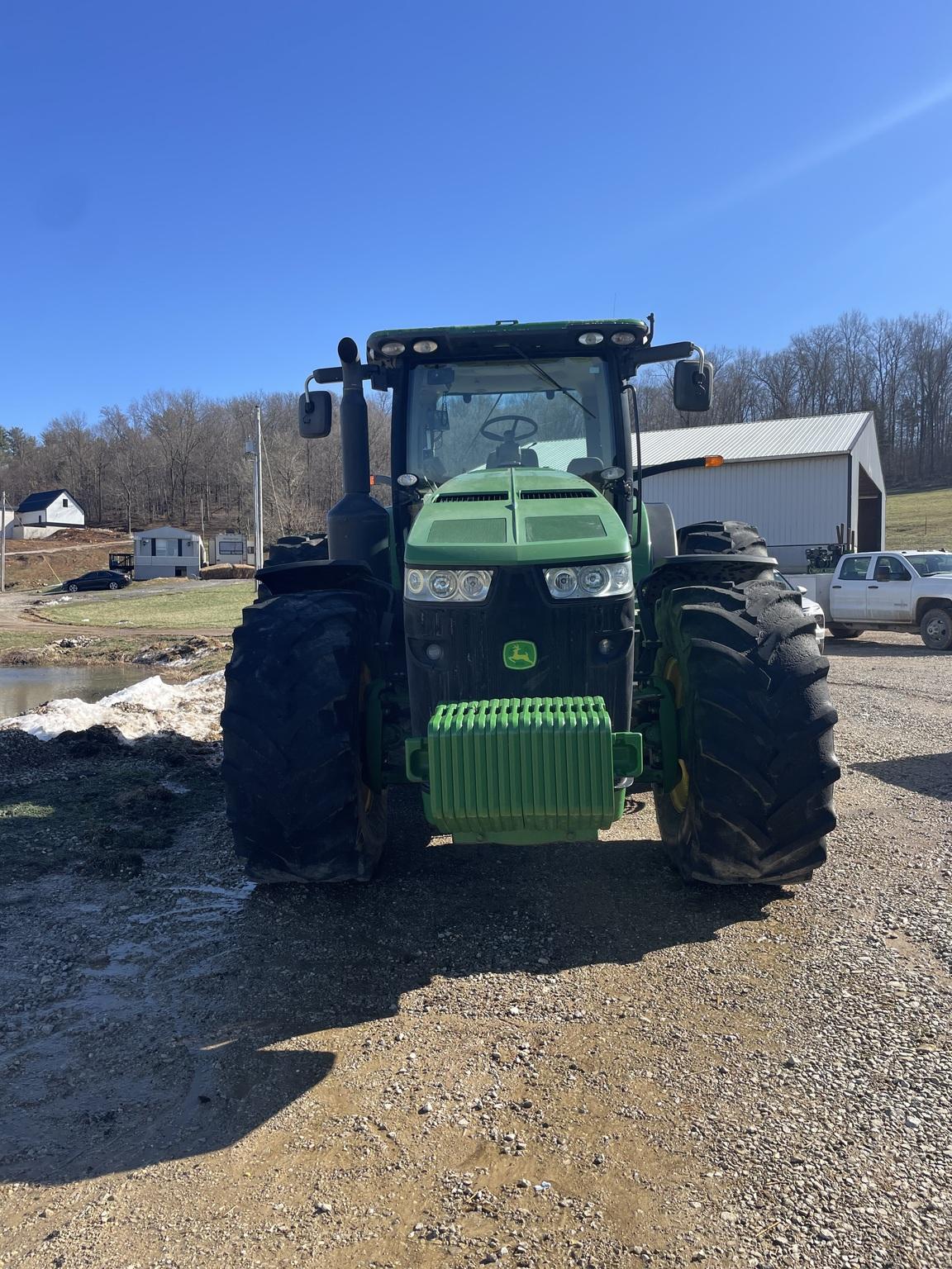 2014 John Deere 8335R Image