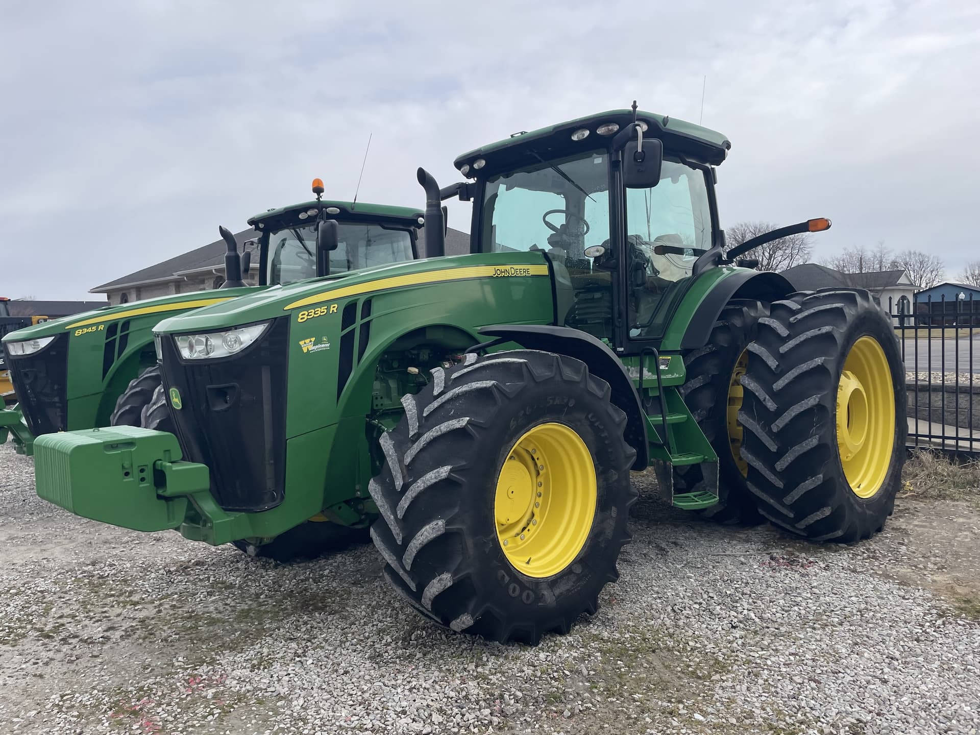 2014 John Deere 8335R Image