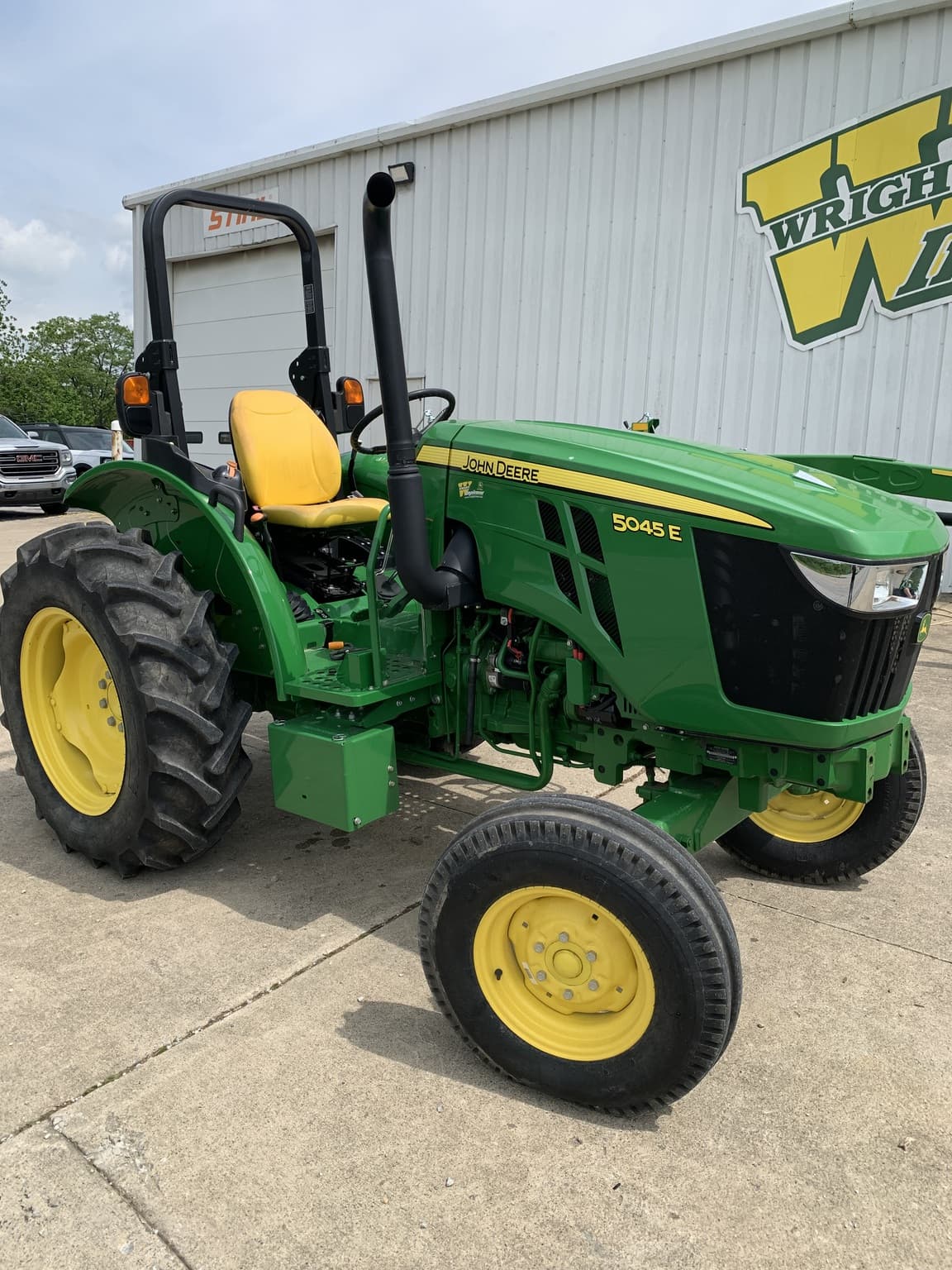 2022 John Deere 5045E Image