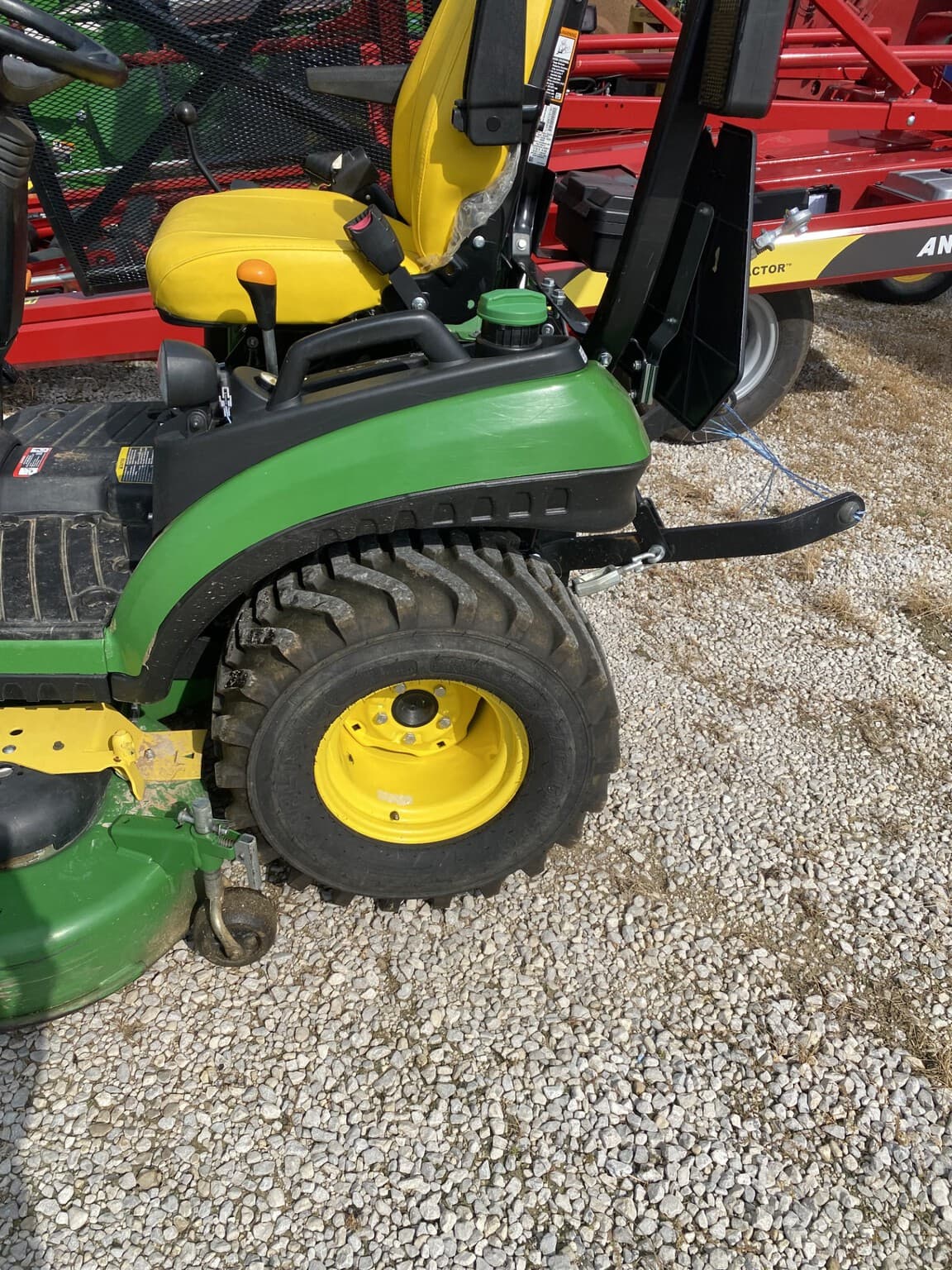 2022 John Deere 1025R Image