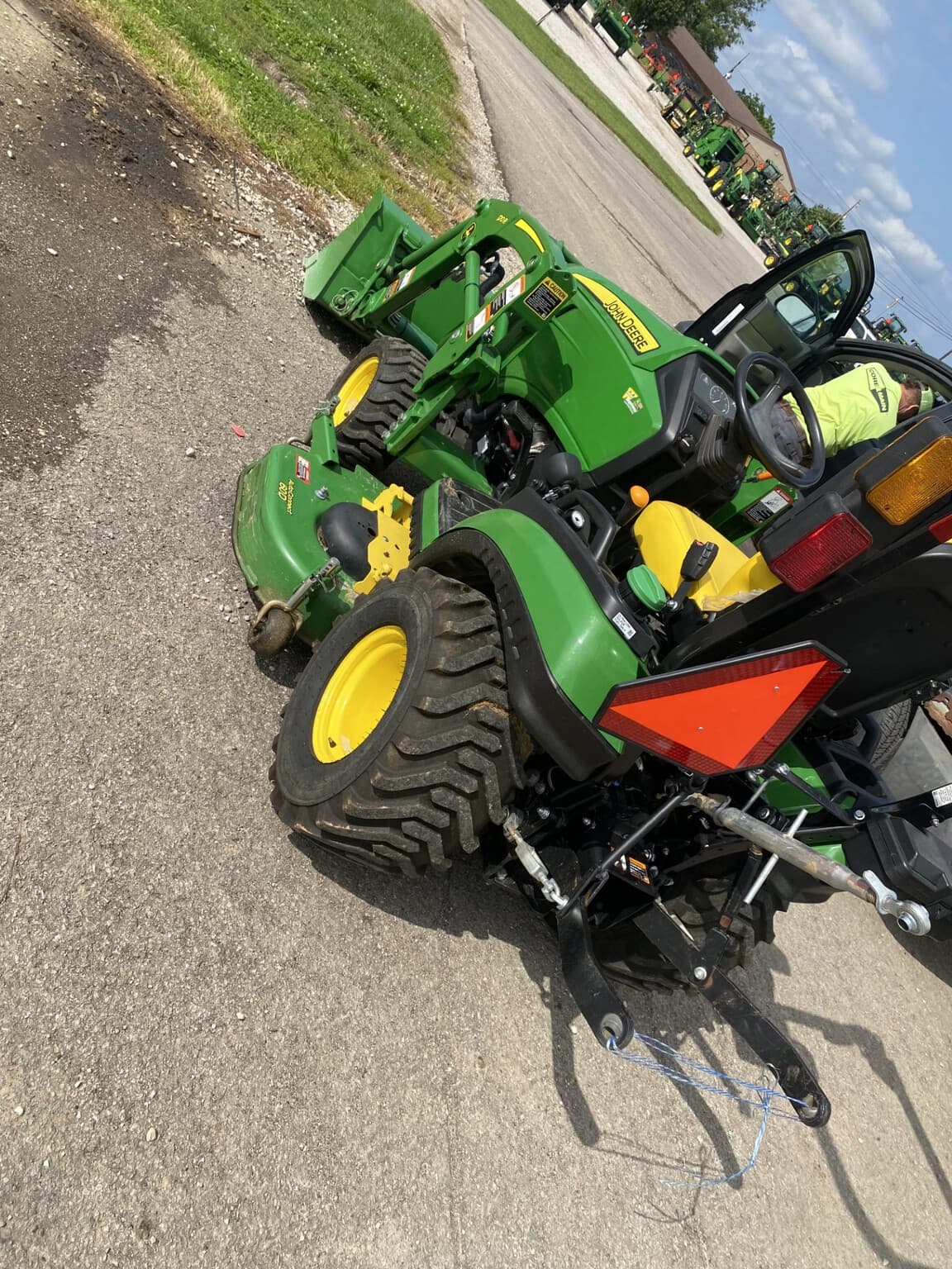 2022 John Deere 1025R Image