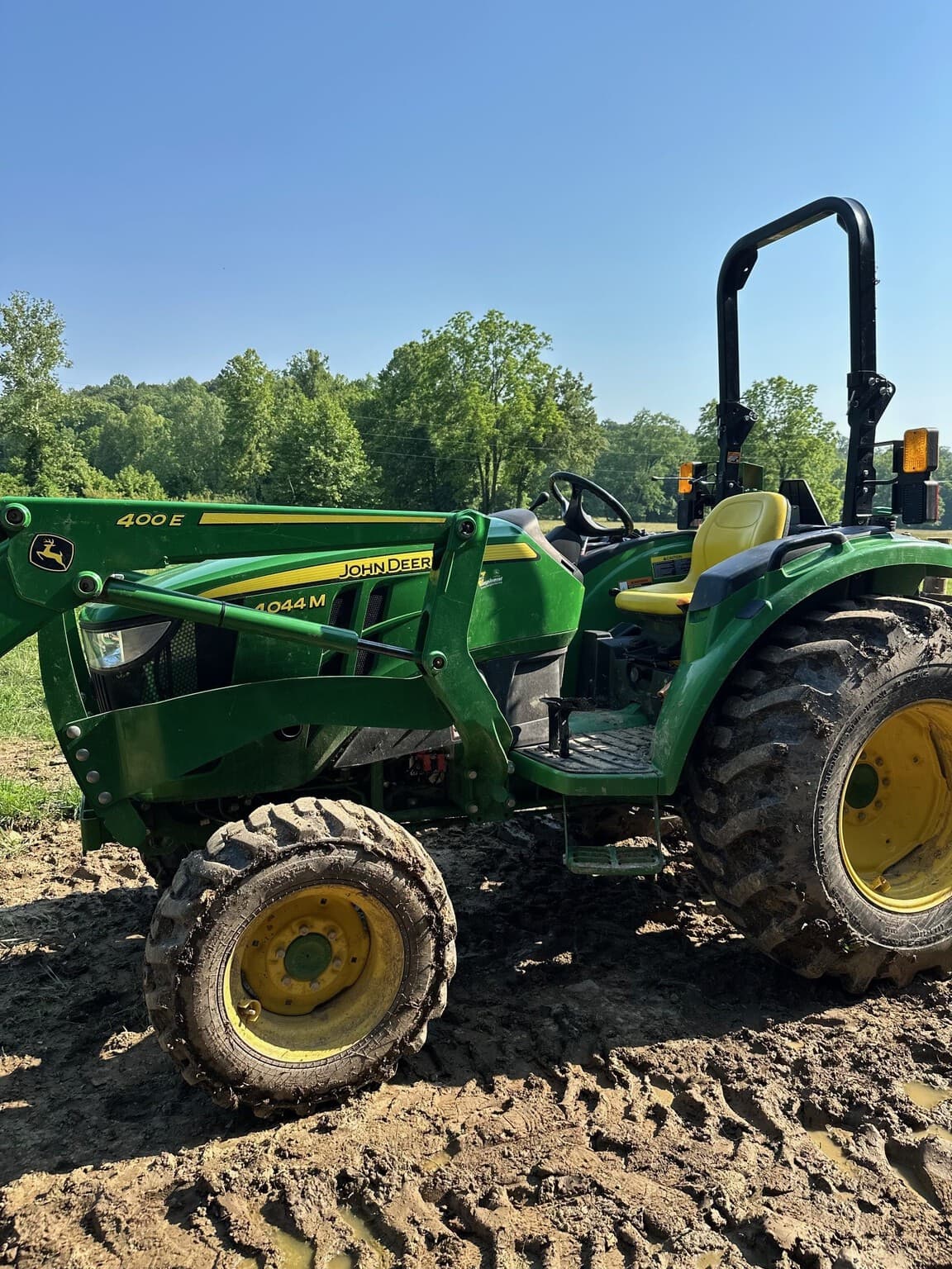 2022 John Deere 4044M Image