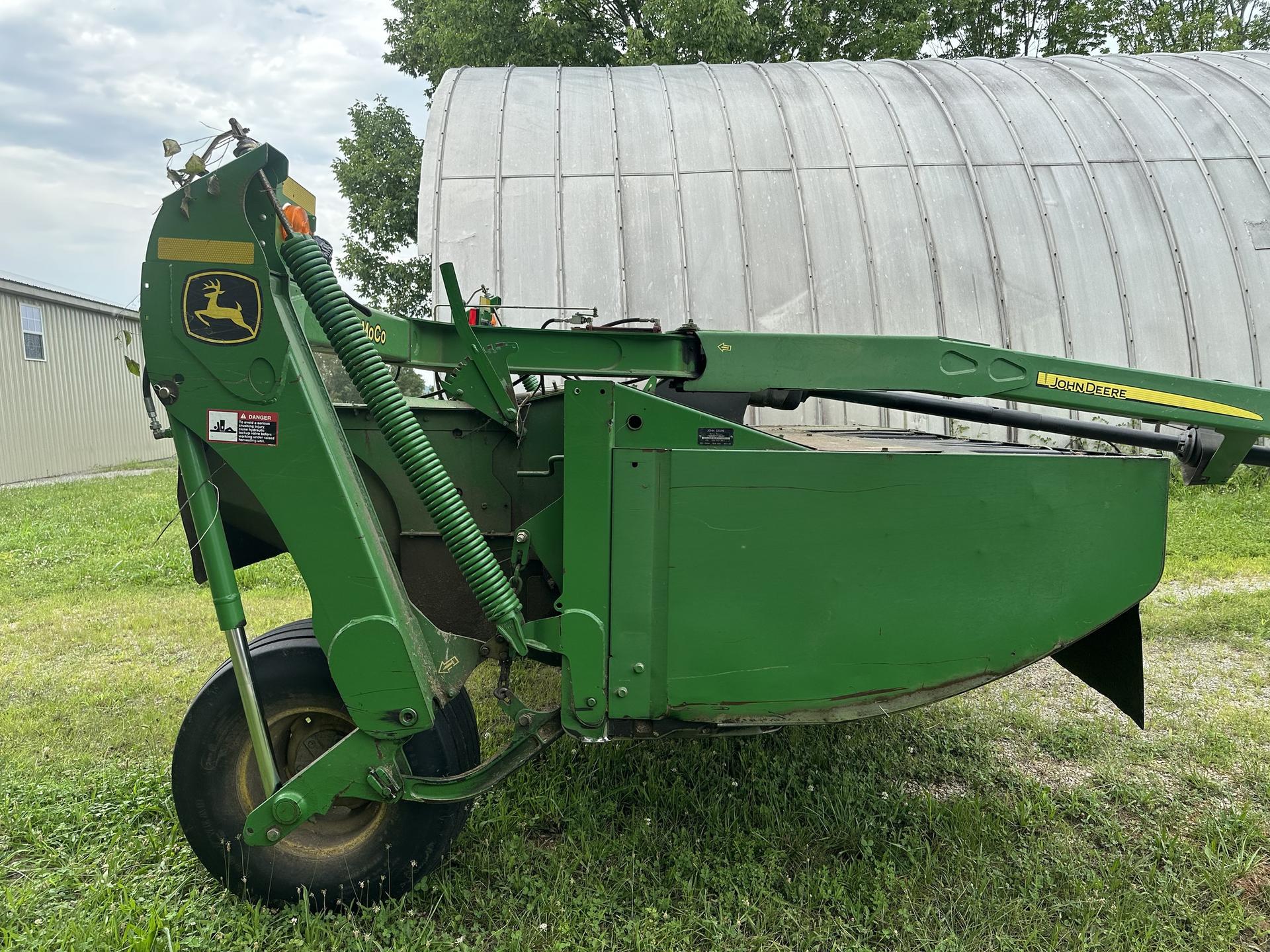 2012 John Deere 630