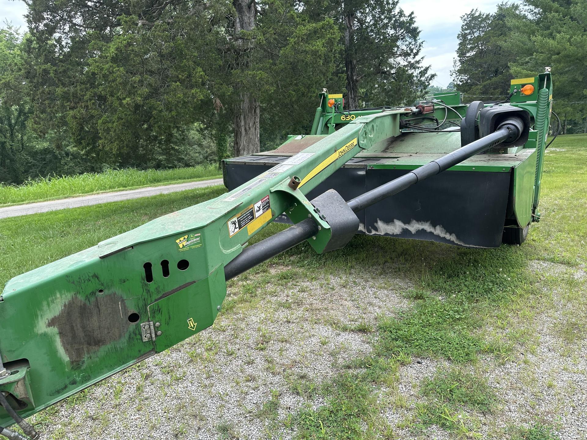 2012 John Deere 630 Image