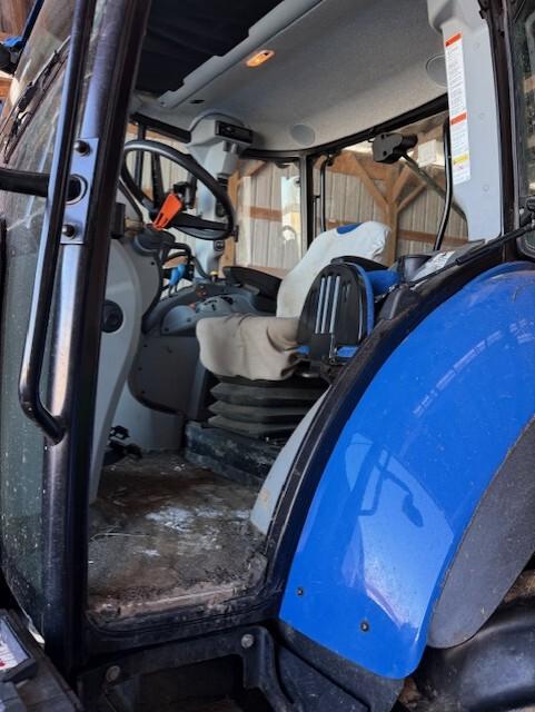 2014 New Holland T5.115 EC Image