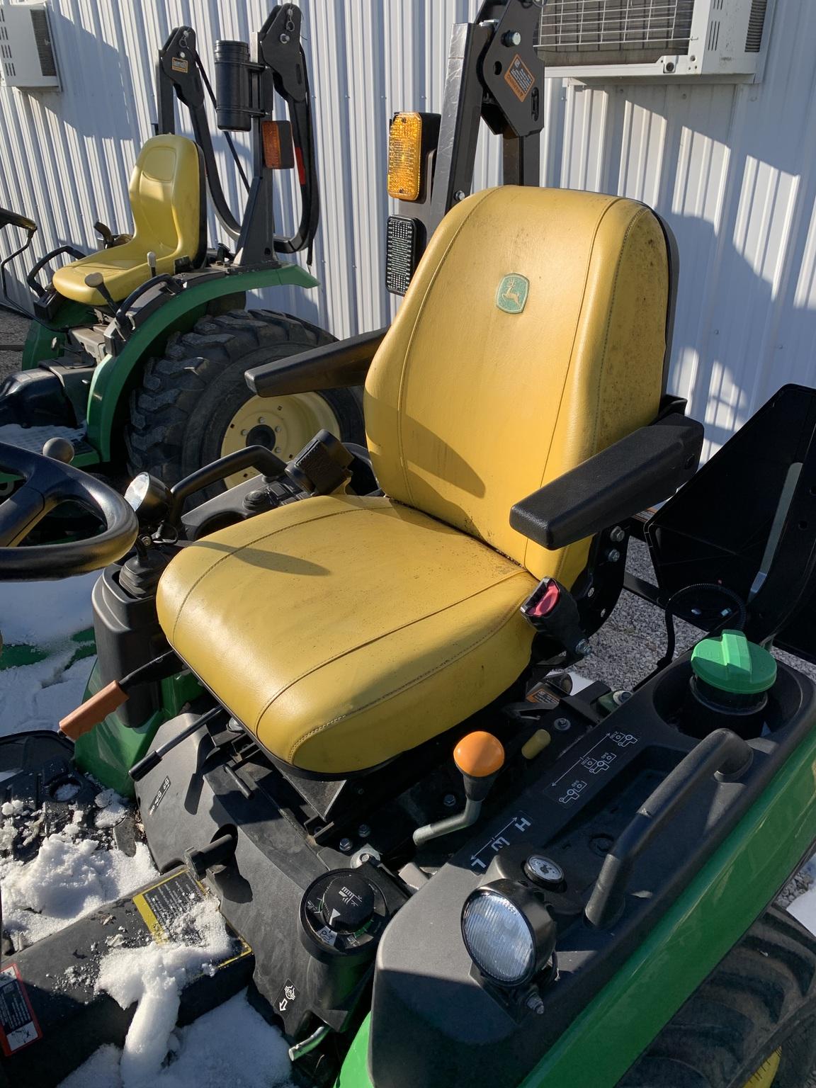 2023 John Deere 1025R Image